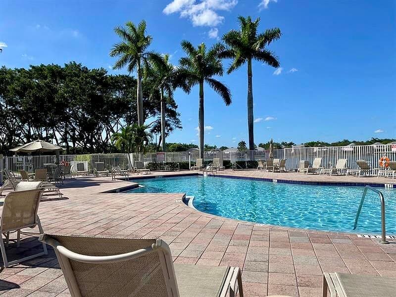 10752 Oak Bend Way, Wellington, FL 33414 — photo 21 of 24