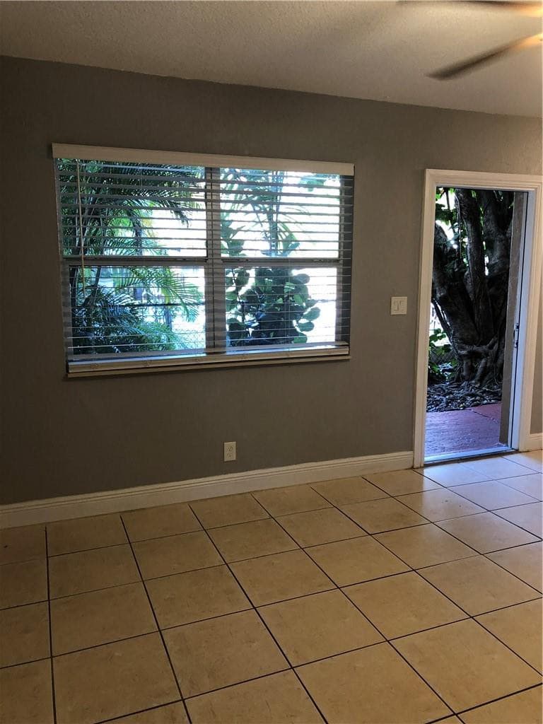 2016 NE 17th Court 11, Fort Lauderdale, FL 33305 — photo 3 of 12