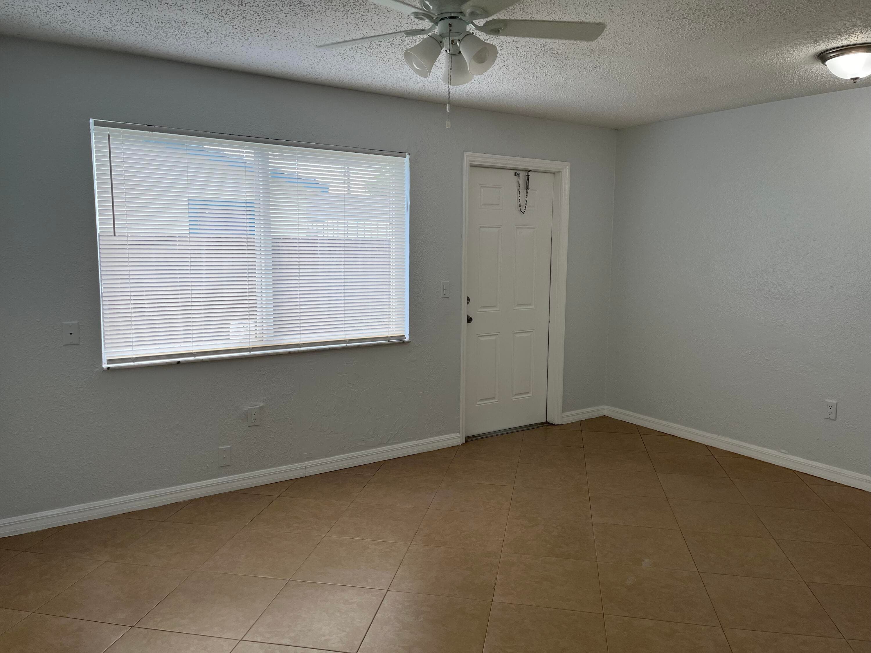 518 NW 10th Avenue, Boynton Beach, FL 33435 — photo 3 of 14