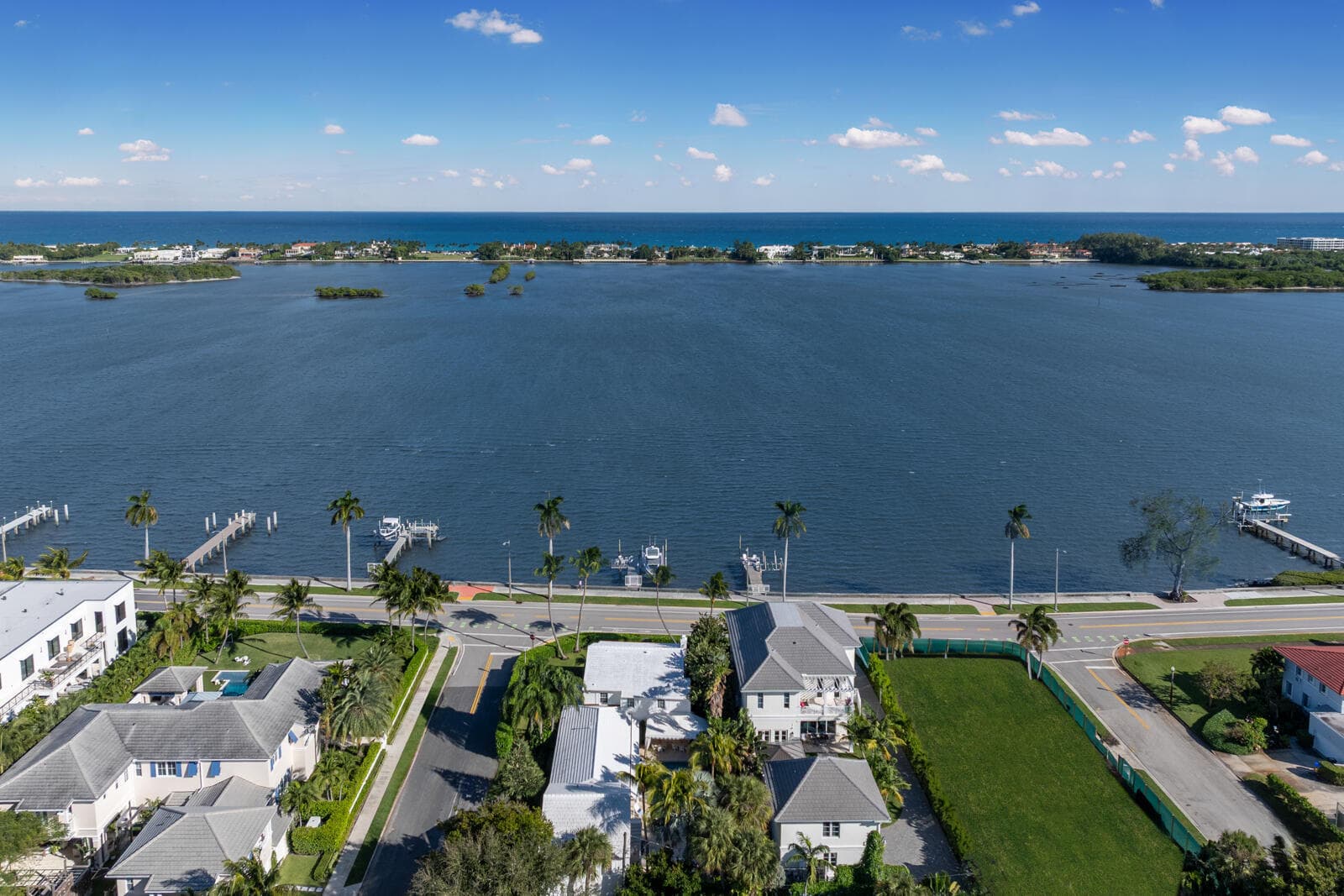 7103 S Flagler Drive, West Palm Beach, FL 33405 — photo 3 of 47