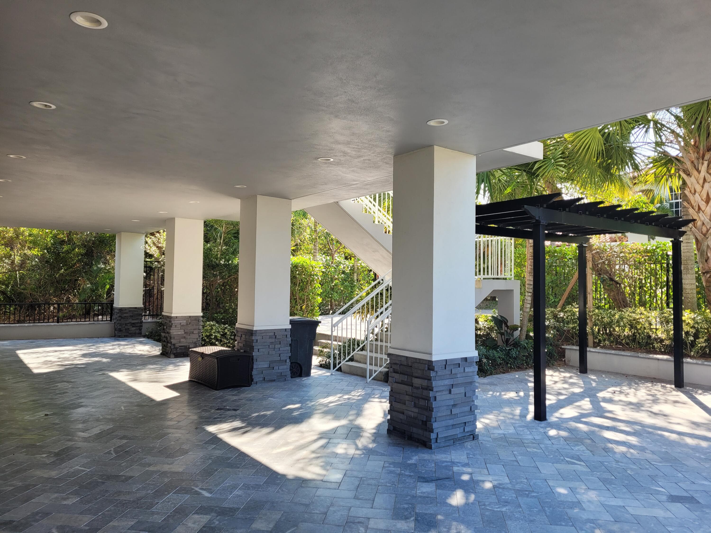 11810 SE Dixie Highway Apt 1, Hobe Sound, FL 33455 — photo 9 of 13