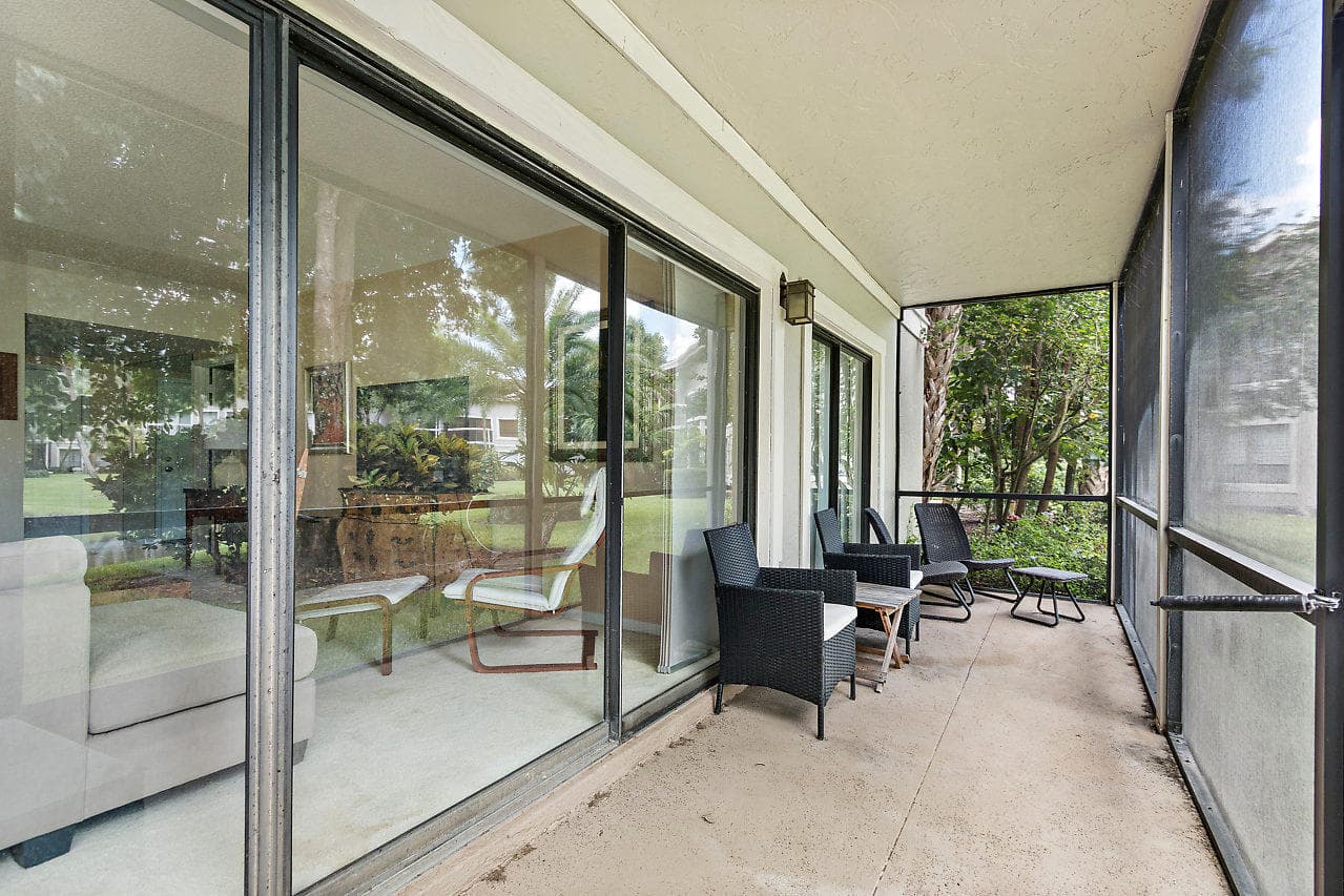 11863 Wimbledon Circle 426, Wellington, FL 33414 — photo 14 of 25