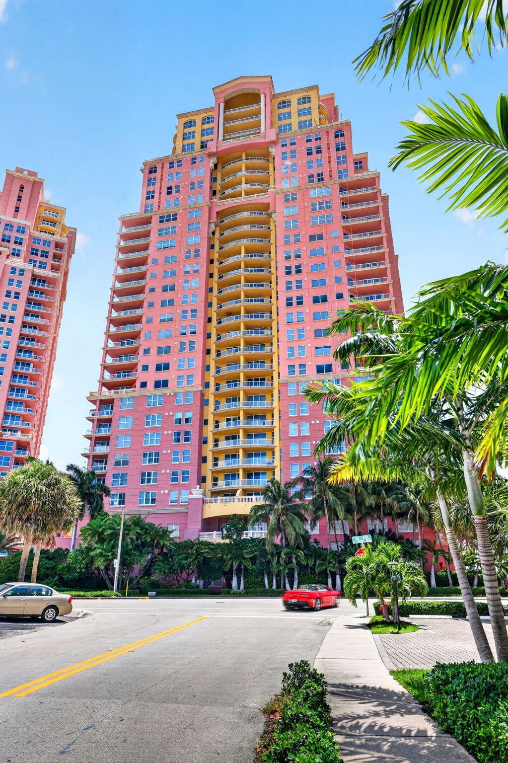 2100 N Ocean Boulevard 8b, Fort Lauderdale, FL 33305 — photo 1 of 30