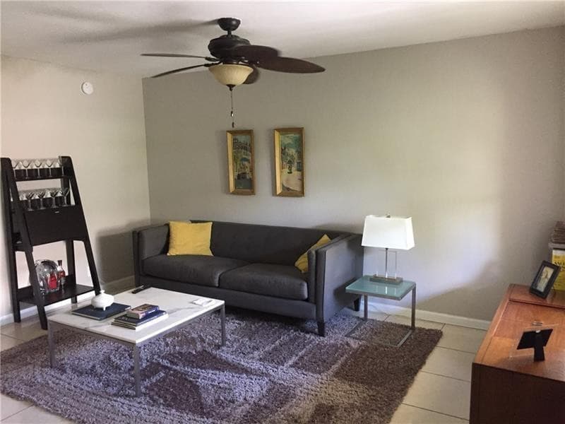 2741 NE 8th Avenue 14, Wilton Manors, FL 33334 — photo 1 of 24