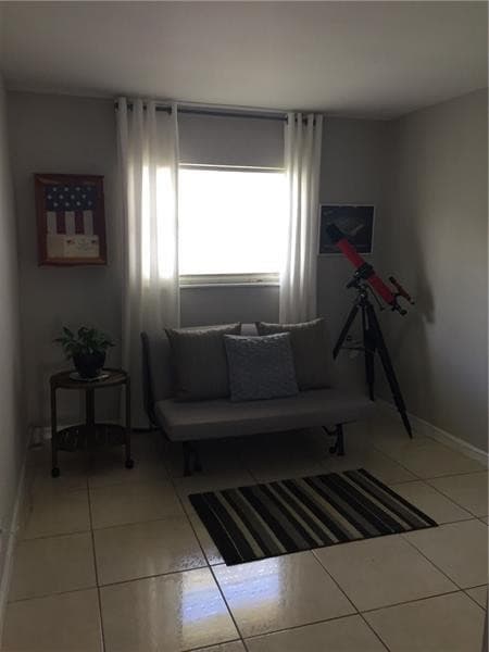 2741 NE 8th Avenue 14, Wilton Manors, FL 33334 — photo 4 of 24