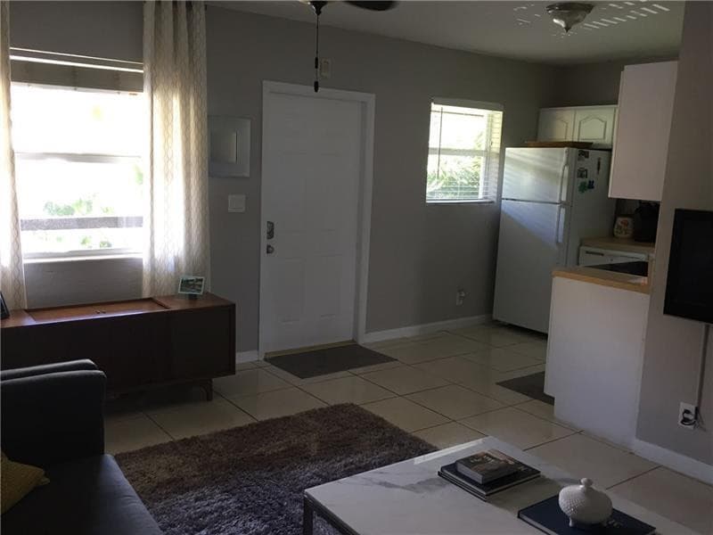2741 NE 8th Avenue 14, Wilton Manors, FL 33334 — photo 6 of 24