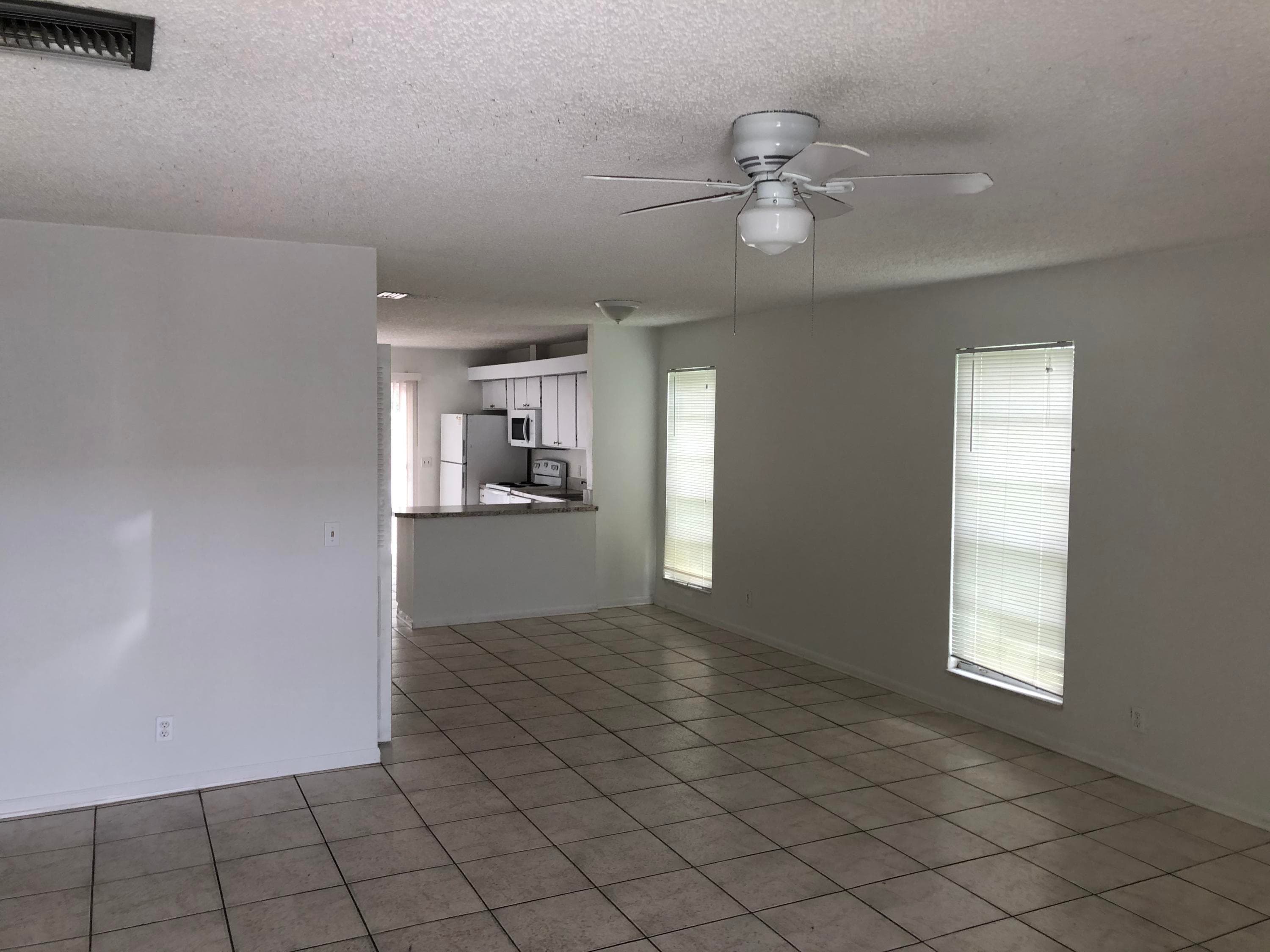 4651 Orleans Court D, West Palm Beach, FL 33415 — photo 11 of 13