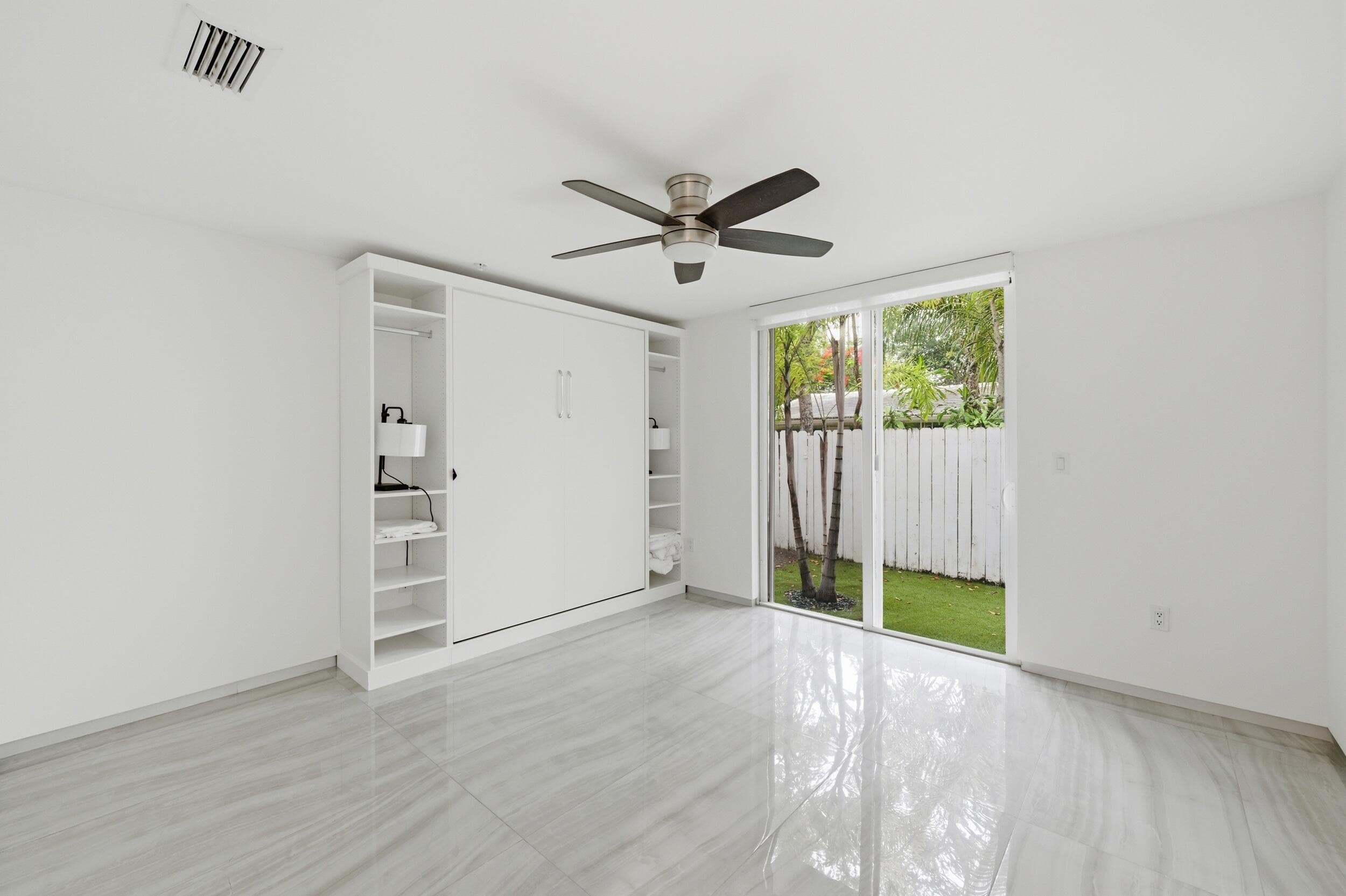 714 NE 14th Avenue 102, Fort Lauderdale, FL 33304 — photo 3 of 34