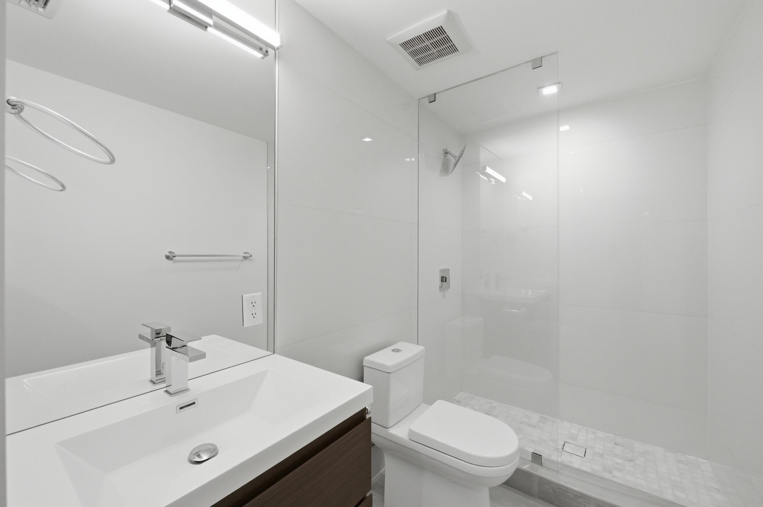 714 NE 14th Avenue 102, Fort Lauderdale, FL 33304 — photo 14 of 34