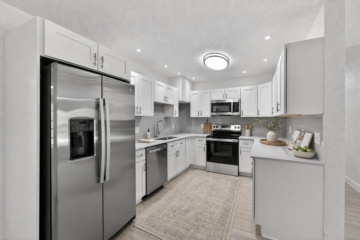 1048 SW 1st Terrace, Pompano Beach, FL 33060 — photo 3 of 18