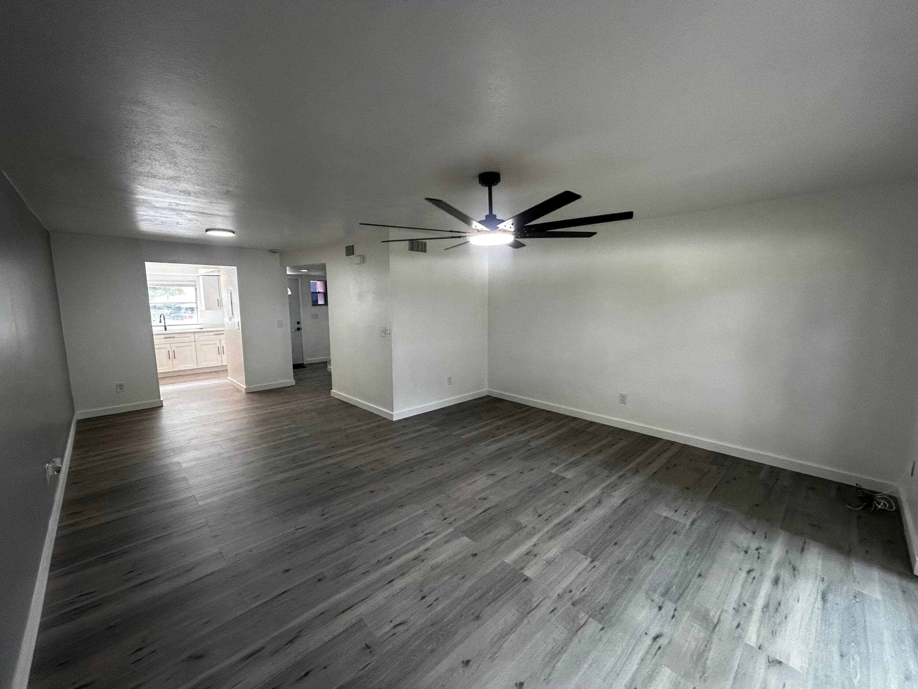 1904 Havana Avenue 16, Fort Pierce, FL 34950 — photo 3 of 12