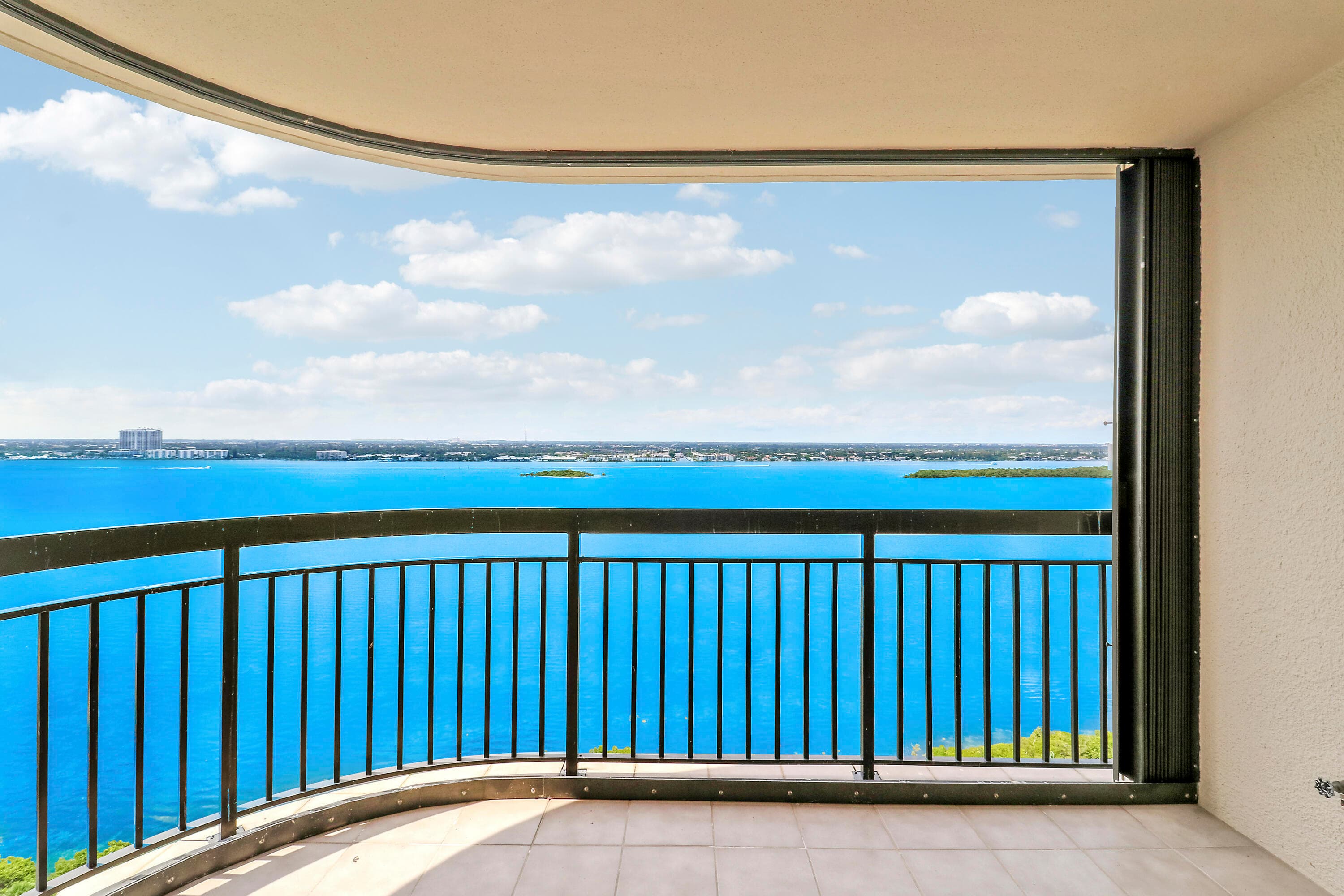 5380 N Ocean Drive 22j, Singer Island, FL 33404 — photo 13 of 49