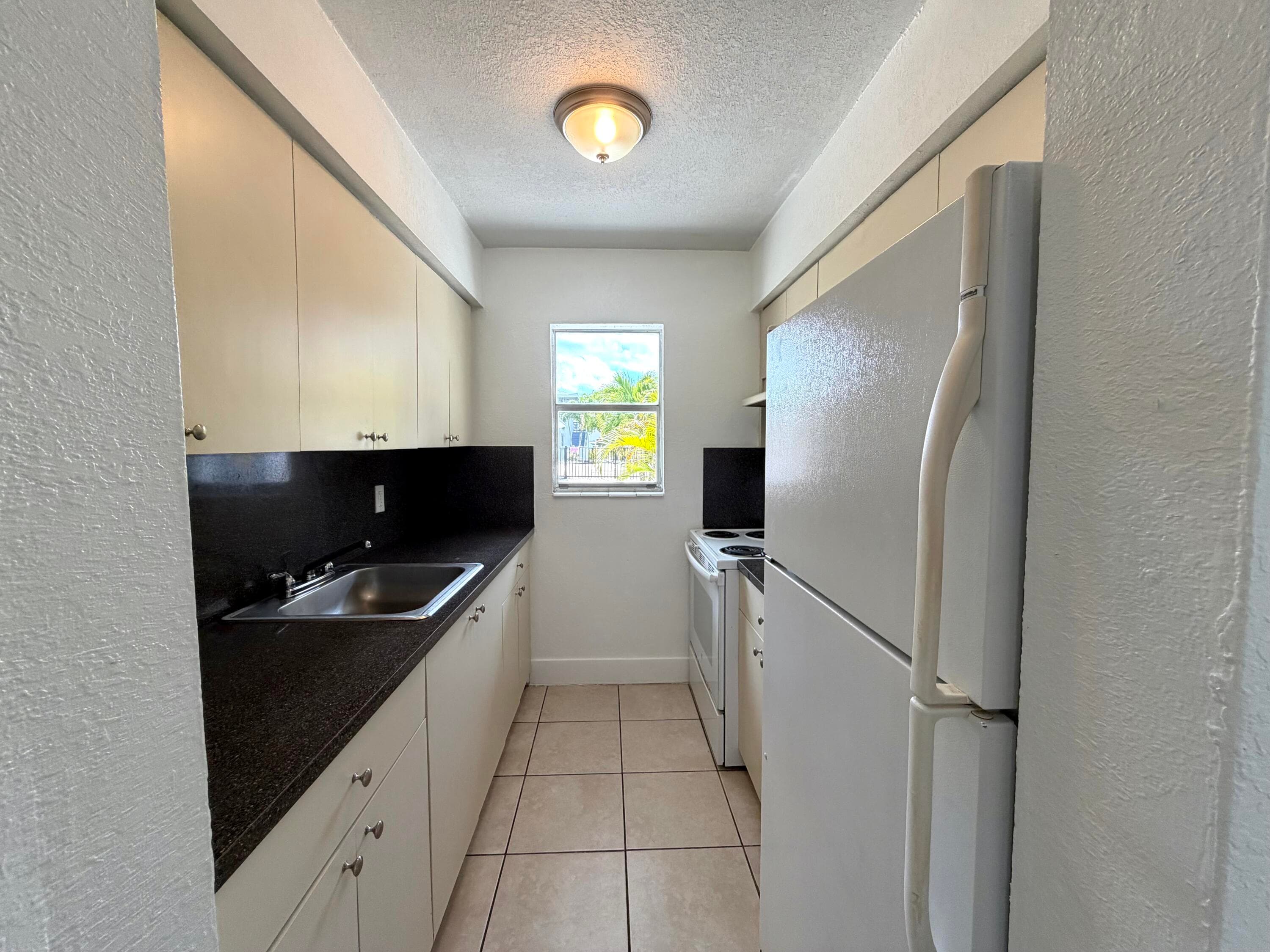 2127 Davie Boulevard 115, Fort Lauderdale, FL 33312 — photo 6 of 12