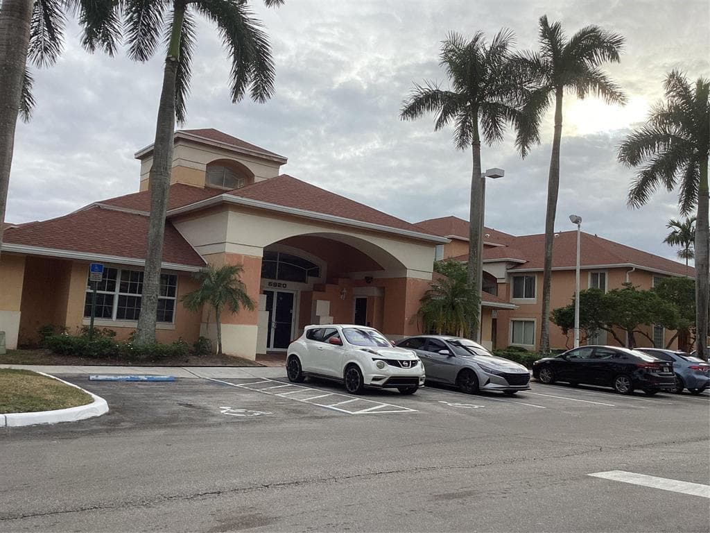 6900 SW 39th Street 308j, Davie, FL 33314 — photo 22 of 43