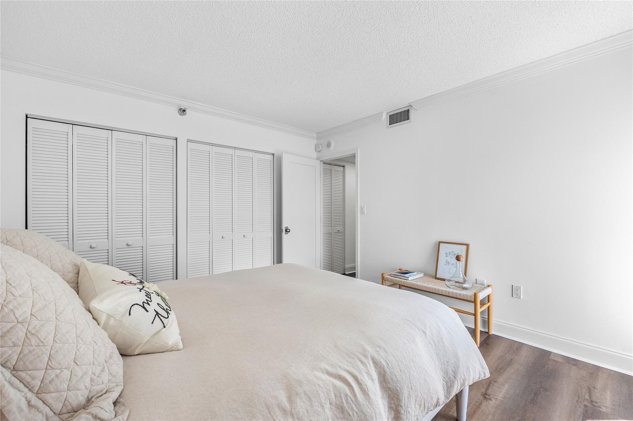 20515 E Country Club Drive 1848, Miami, FL 33180 — photo 10 of 28