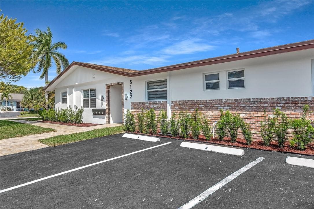 5122 NE 19th Avenue 3, Fort Lauderdale, FL 33308 — photo 1 of 36