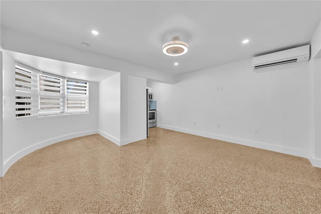 5122 NE 19th Avenue 3, Fort Lauderdale, FL 33308 — photo 4 of 36