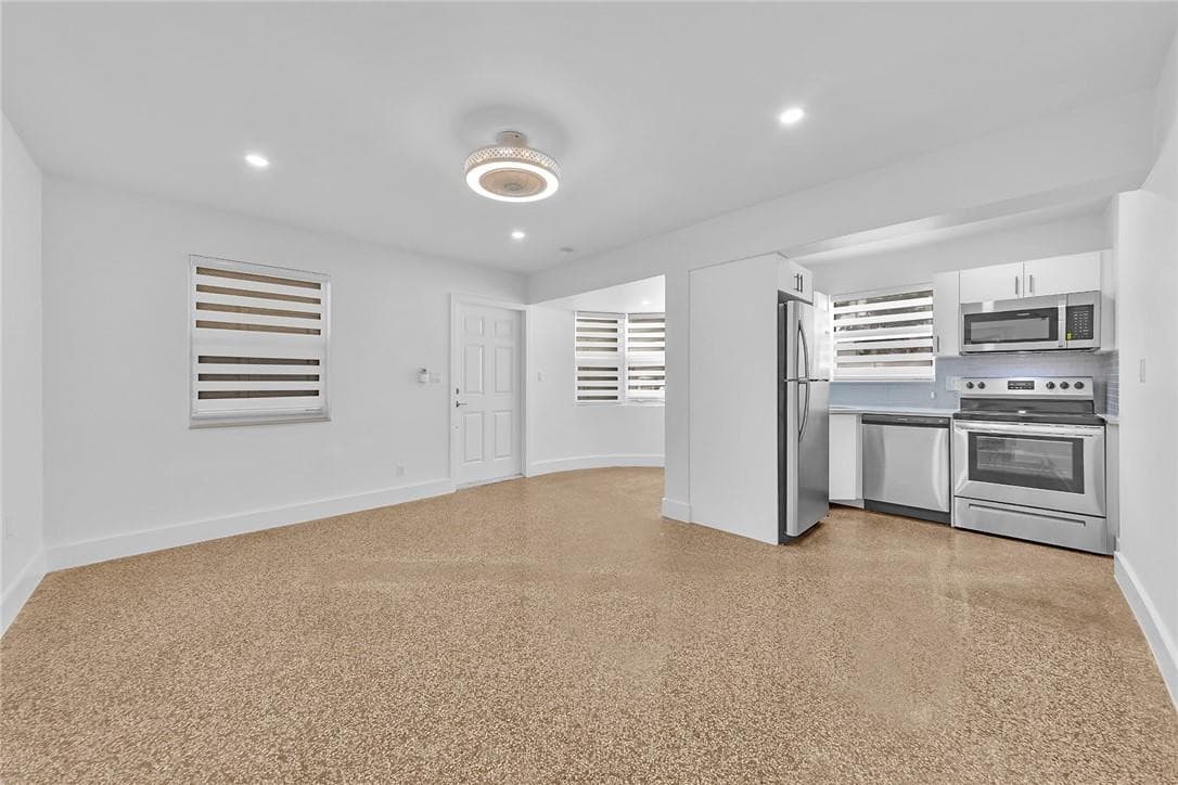 5122 NE 19th Avenue 3, Fort Lauderdale, FL 33308 — photo 5 of 36