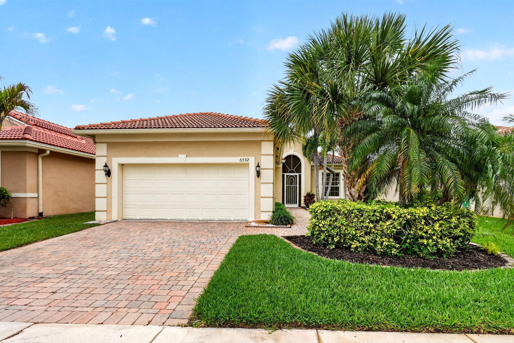6532 SE Broadmoor Lane, Stuart, FL 34997 — photo 2 of 60