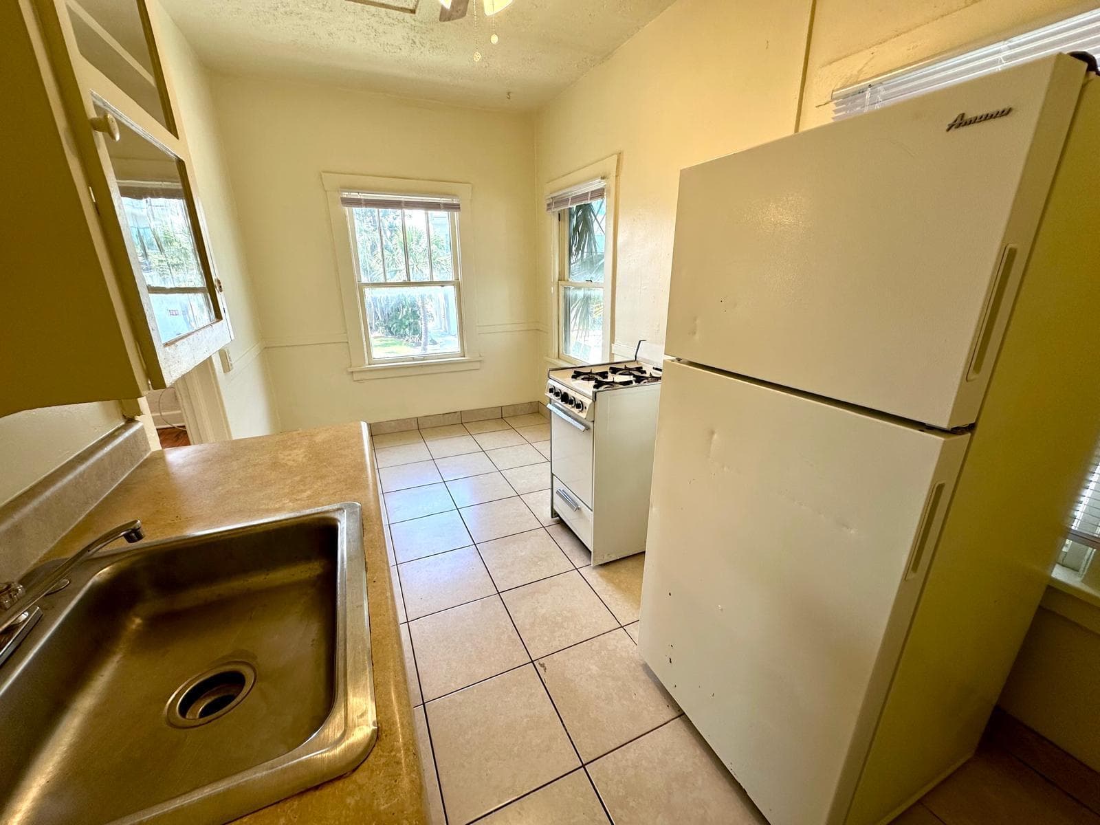 2010 Broward Avenue 5, West Palm Beach, FL 33407 — photo 3 of 8