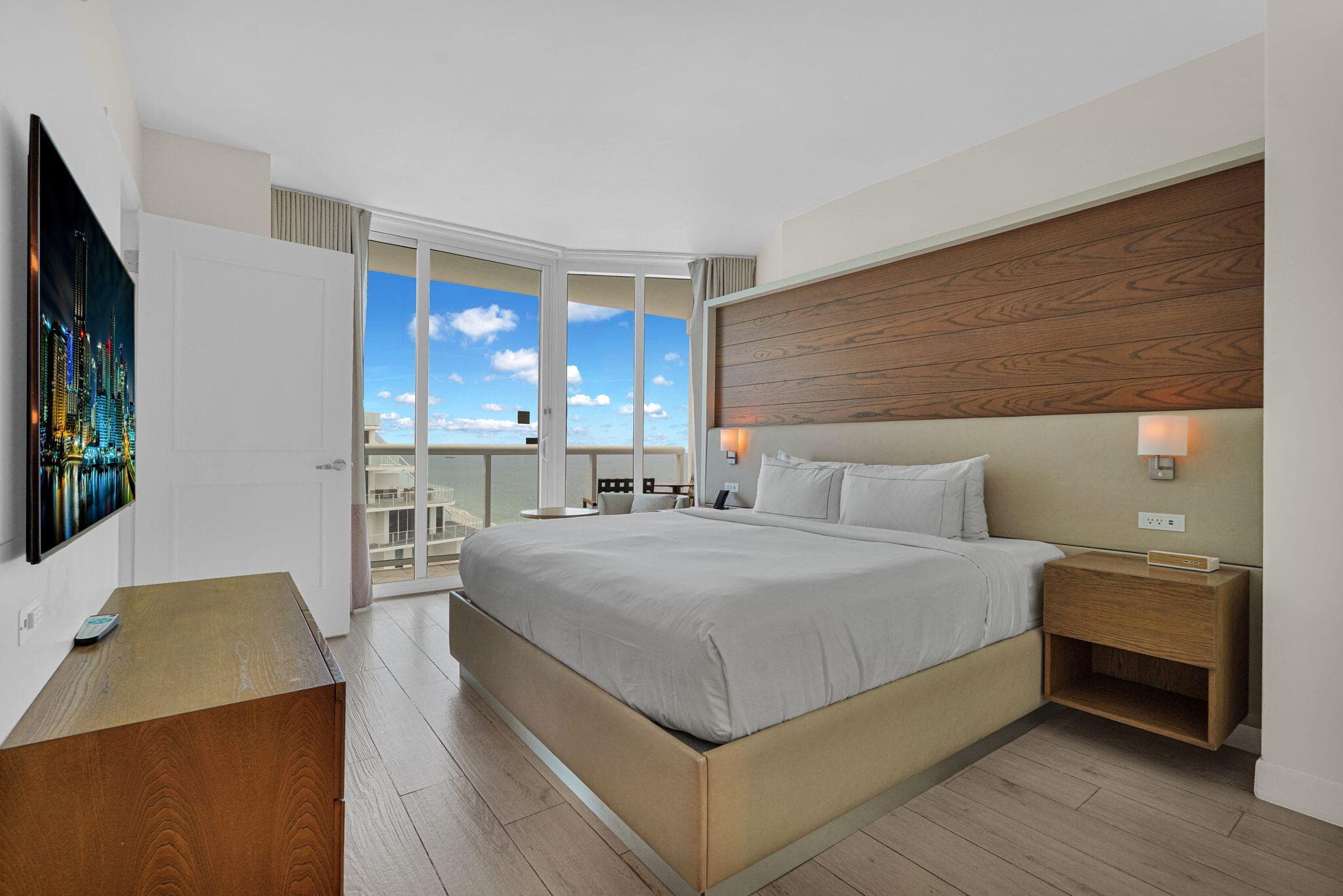 505 N Fort Lauderdale Beach Boulevard 2214, Fort Lauderdale, FL 33304 — photo 2 of 54