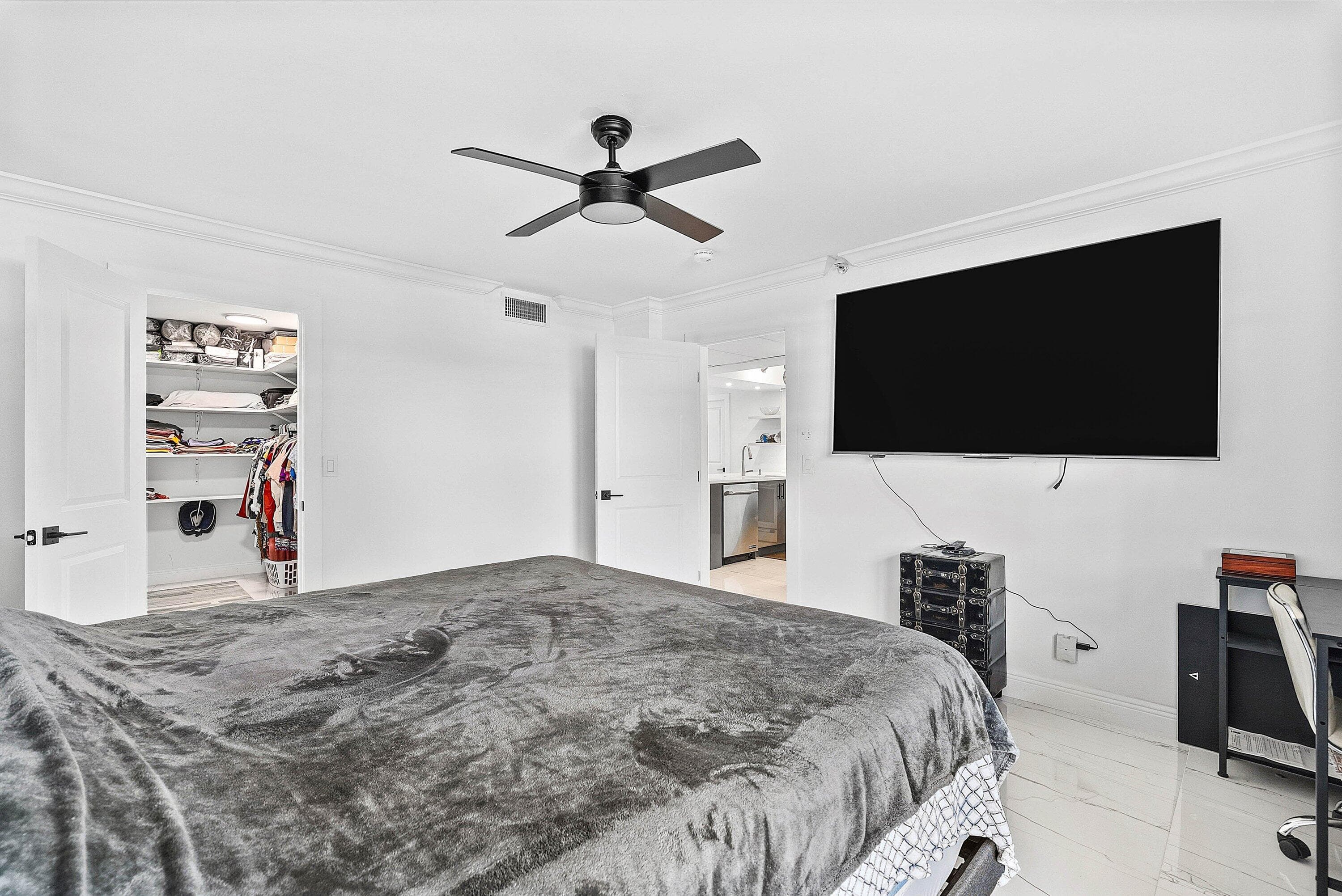 18 Royal Palm Way Way 109, Boca Raton, FL 33432 — photo 22 of 45