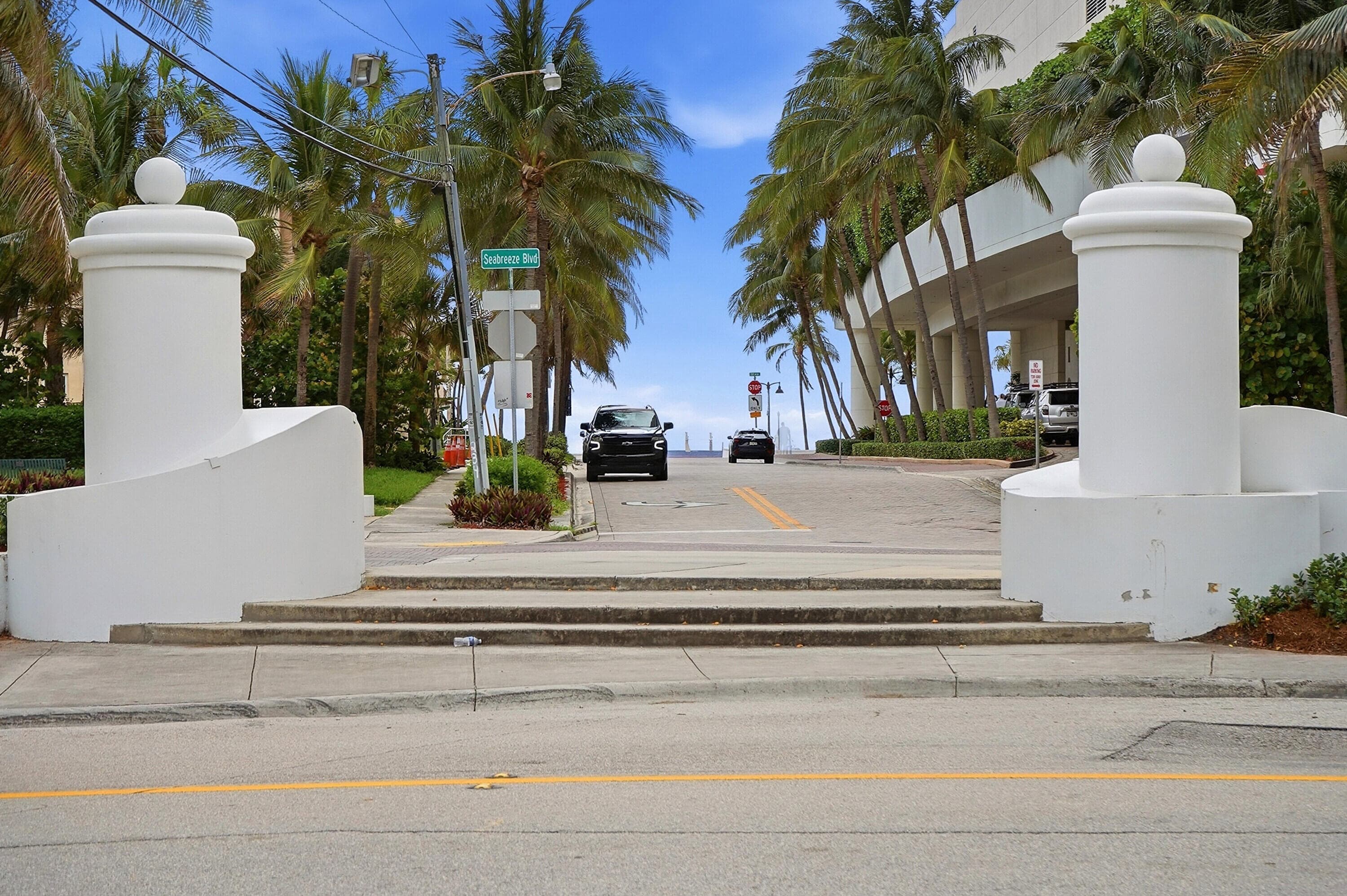 95 N Birch Road 606, Fort Lauderdale, FL 33304 — photo 4 of 44