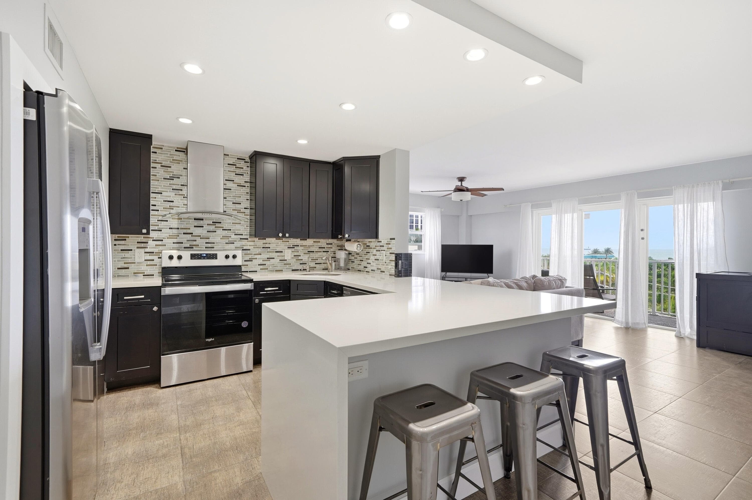 95 N Birch Road 606, Fort Lauderdale, FL 33304 — photo 16 of 44