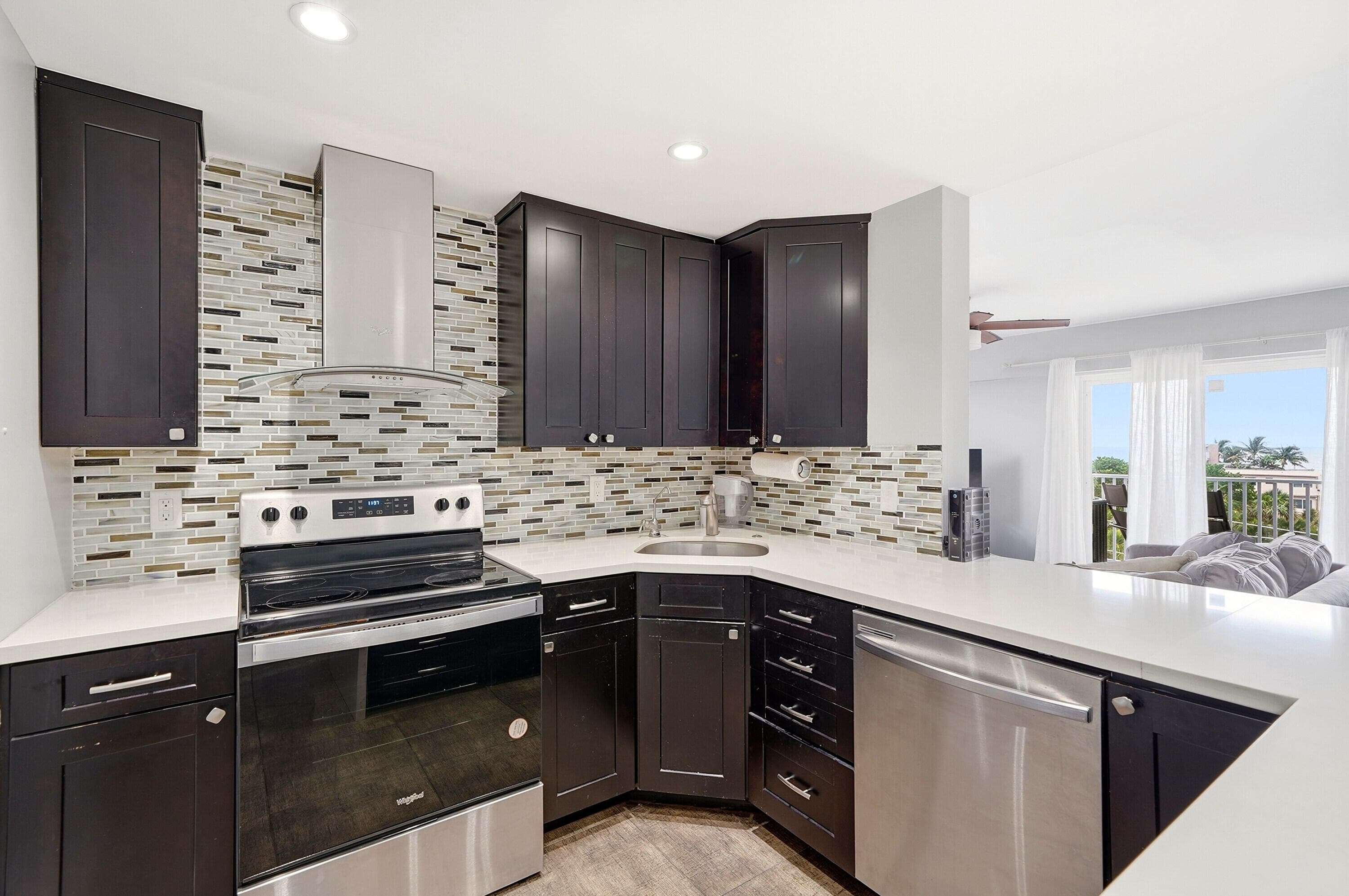 95 N Birch Road 606, Fort Lauderdale, FL 33304 — photo 18 of 44