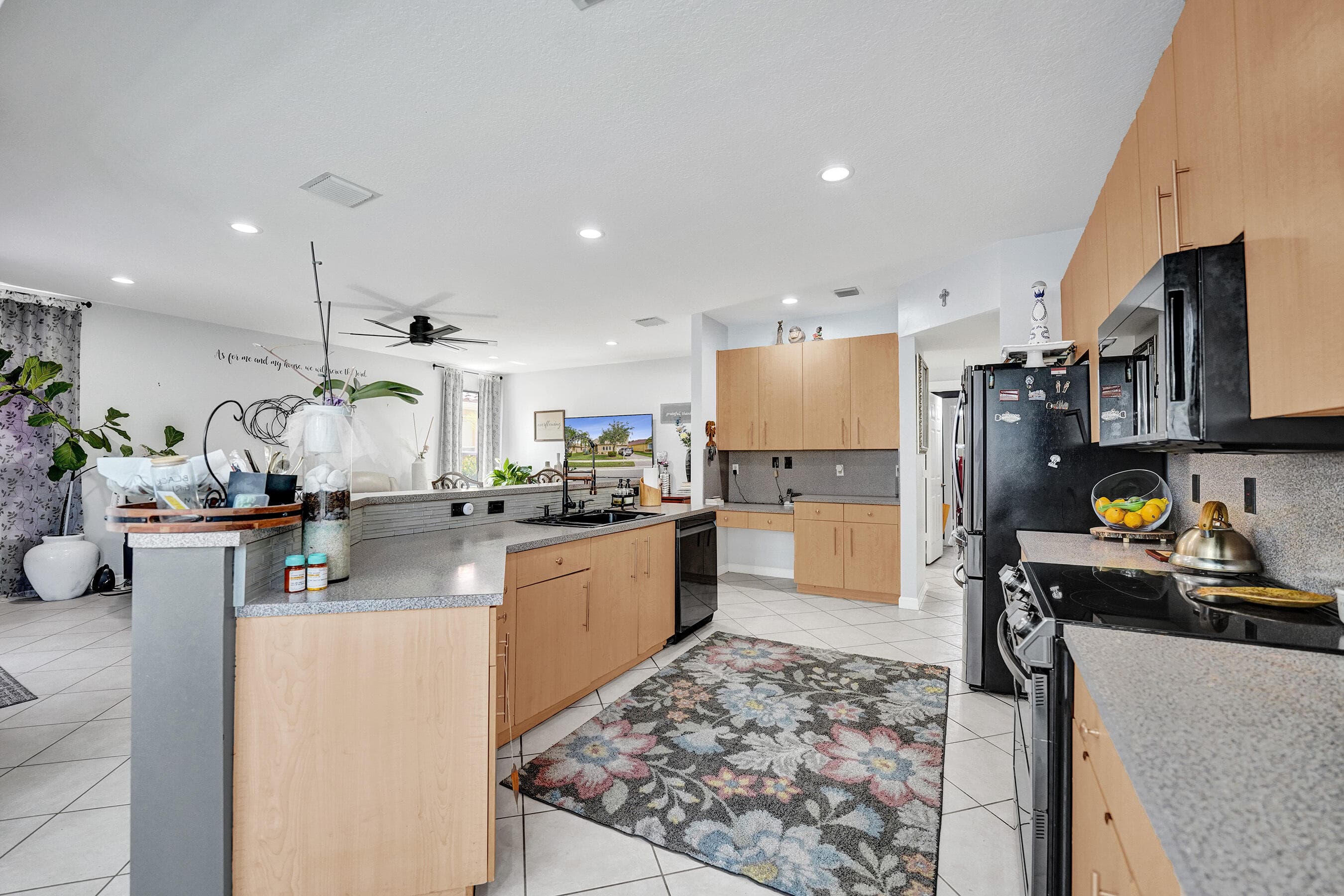 18623 SW 7th Street, Pembroke Pines, FL 33029 — photo 39 of 111