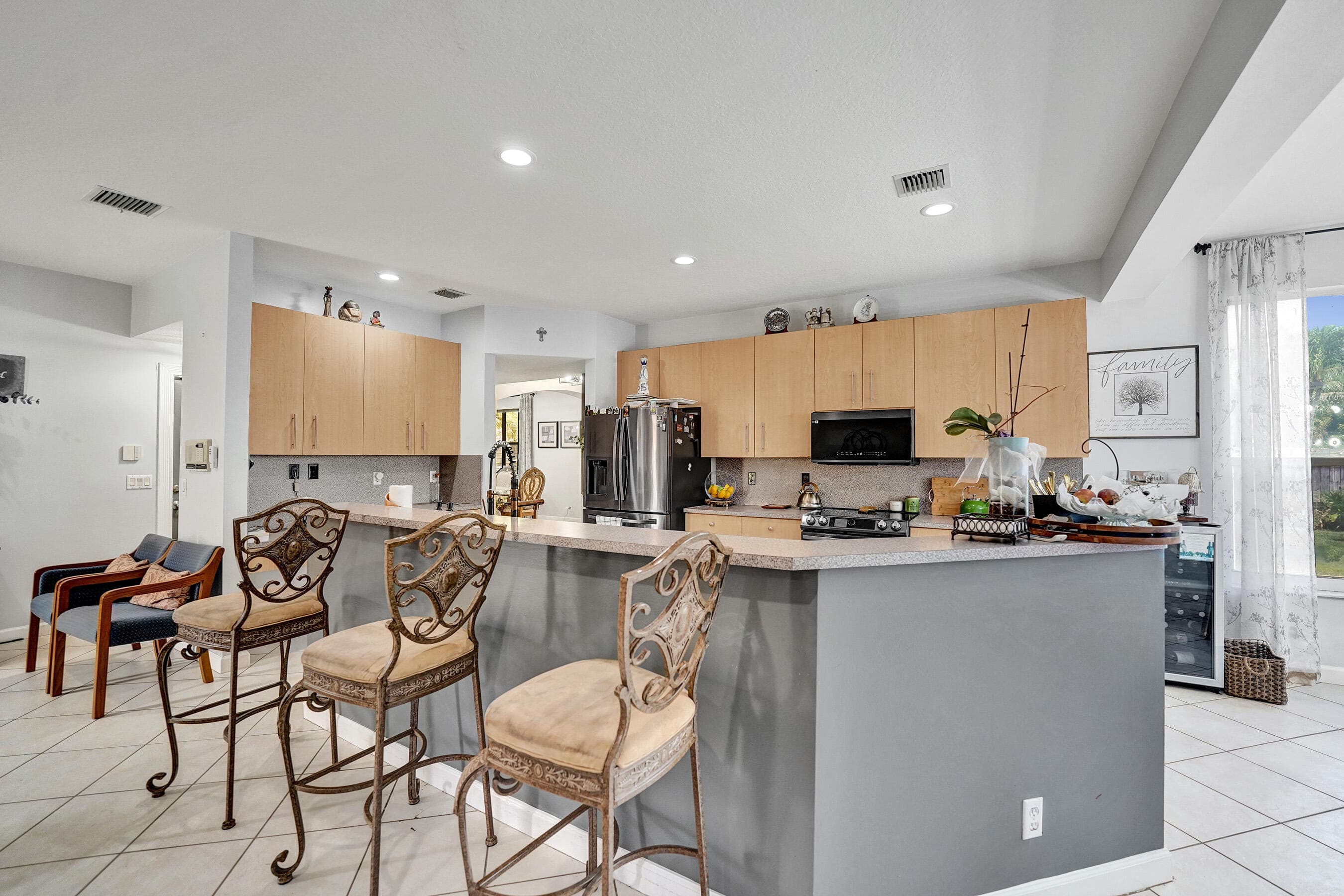 18623 SW 7th Street, Pembroke Pines, FL 33029 — photo 42 of 111