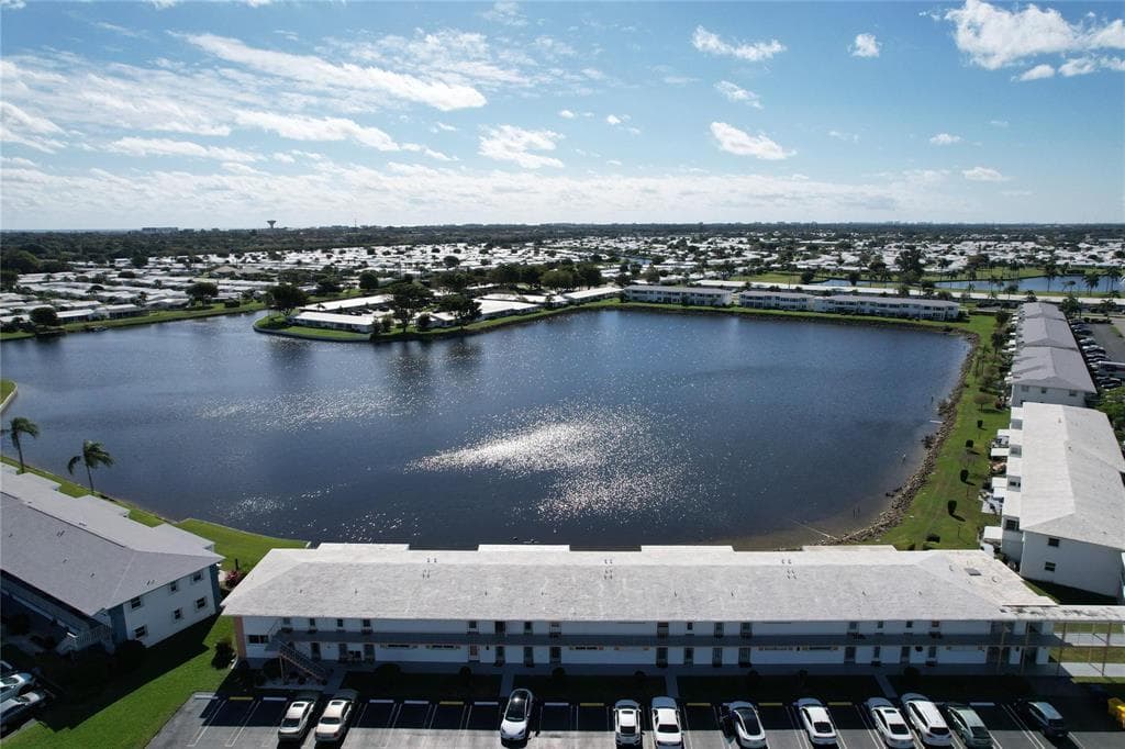 1116 Lake Terrace 214, Boynton Beach, FL 33426 — photo 1 of 37