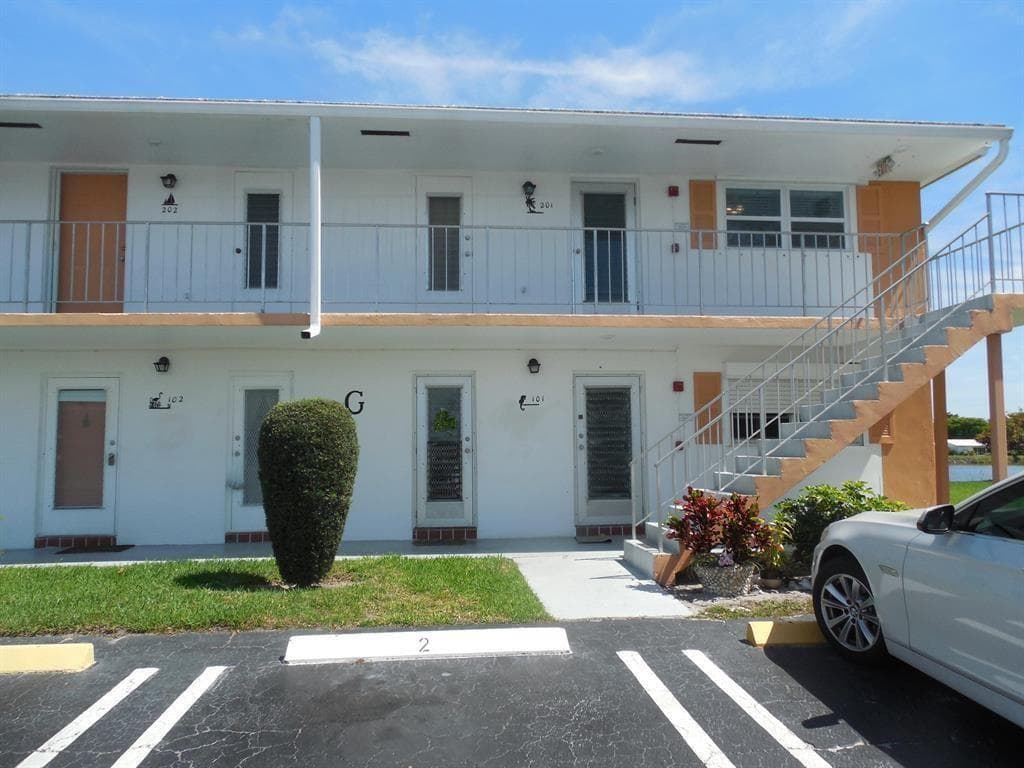 1116 Lake Terrace 214, Boynton Beach, FL 33426 — photo 3 of 37