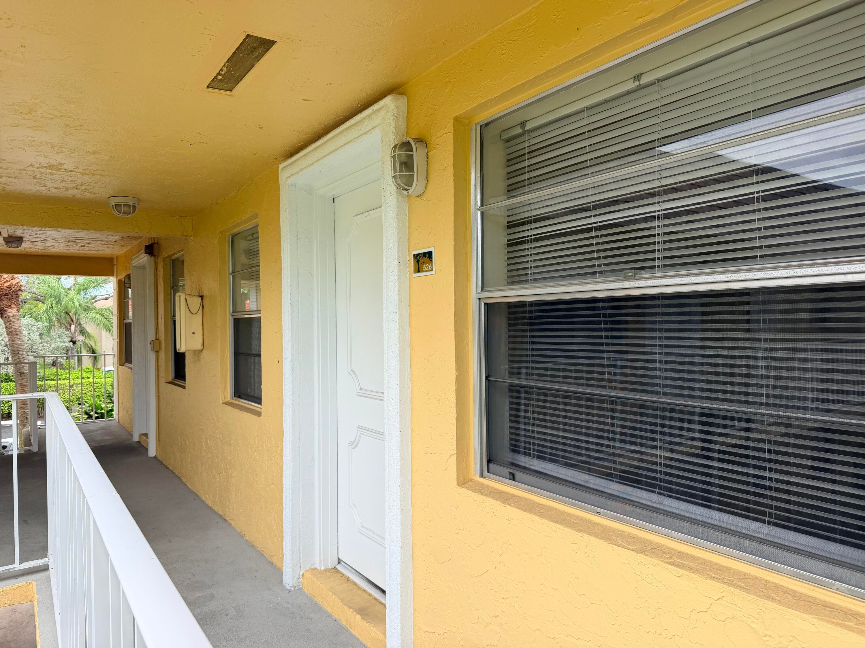 5174 NE 6th Avenue 526, Oakland Park, FL 33334 — photo 18 of 21