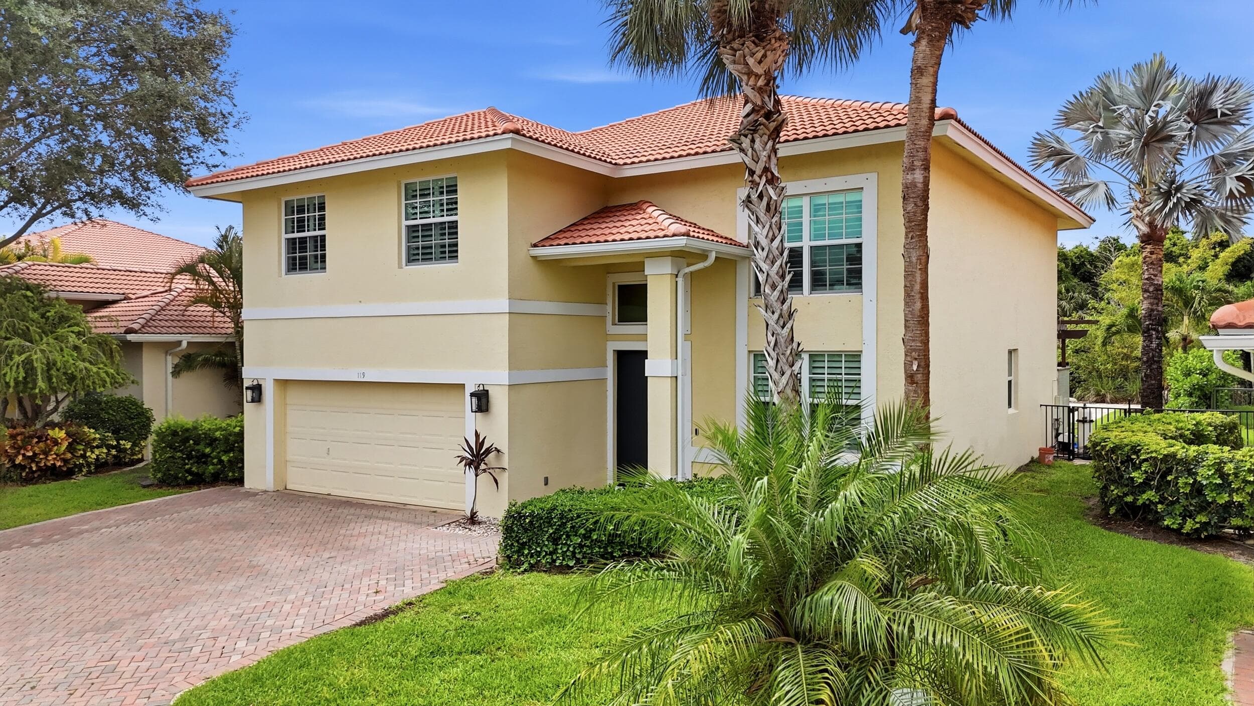 119 Hidden Hollow Drive, Palm Beach Gardens, FL 33418 — photo 2 of 48