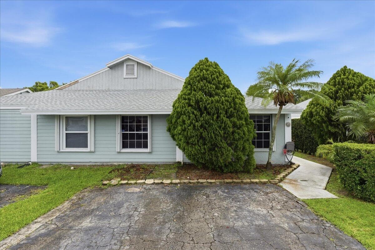 970 SW 111th Way, Davie, FL 33324 — photo 2 of 44