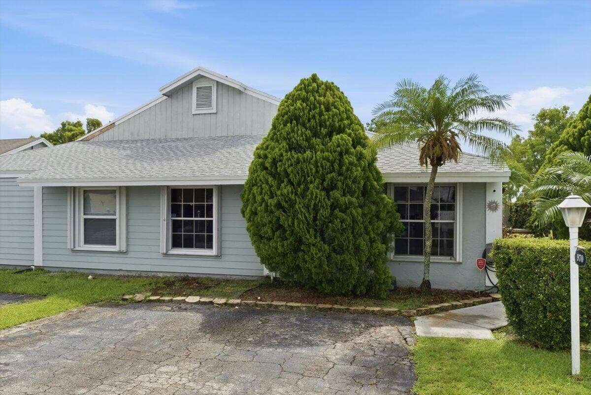970 SW 111th Way, Davie, FL 33324 — photo 12 of 44