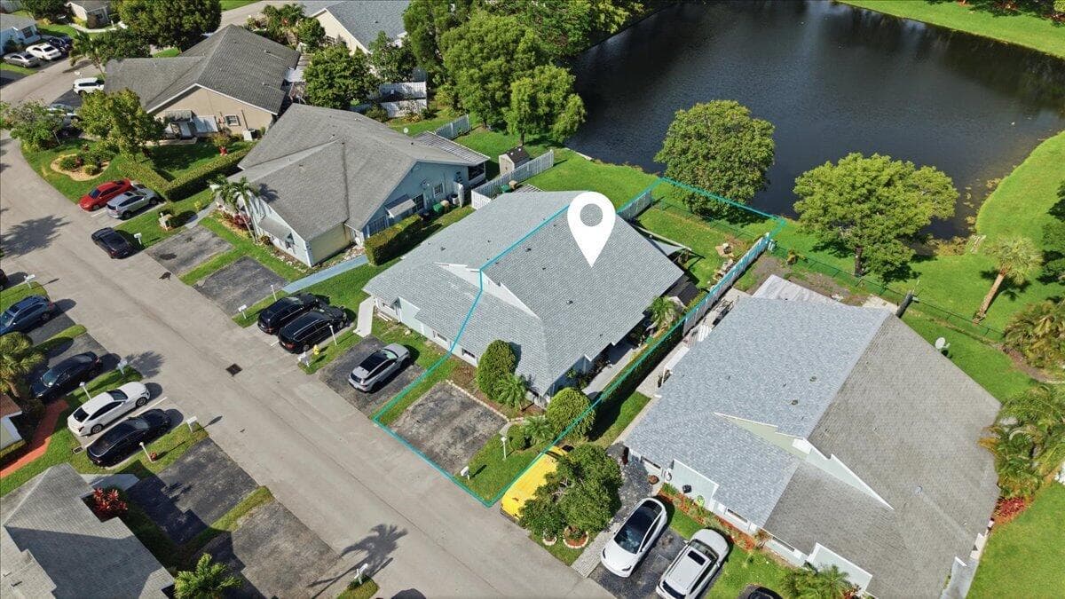 970 SW 111th Way, Davie, FL 33324 — photo 14 of 44