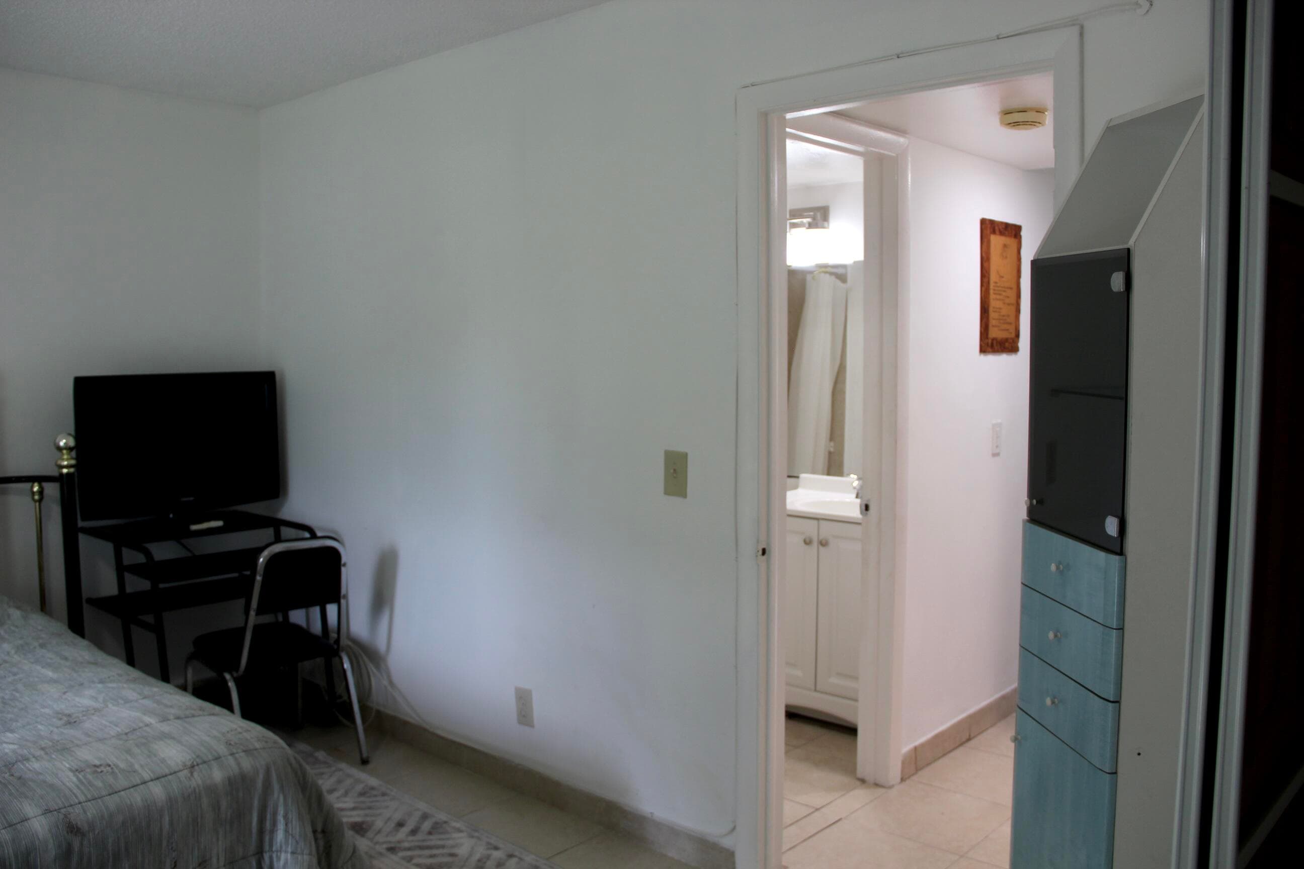 175 Canterbury H 175, West Palm Beach, FL 33417 — photo 10 of 16