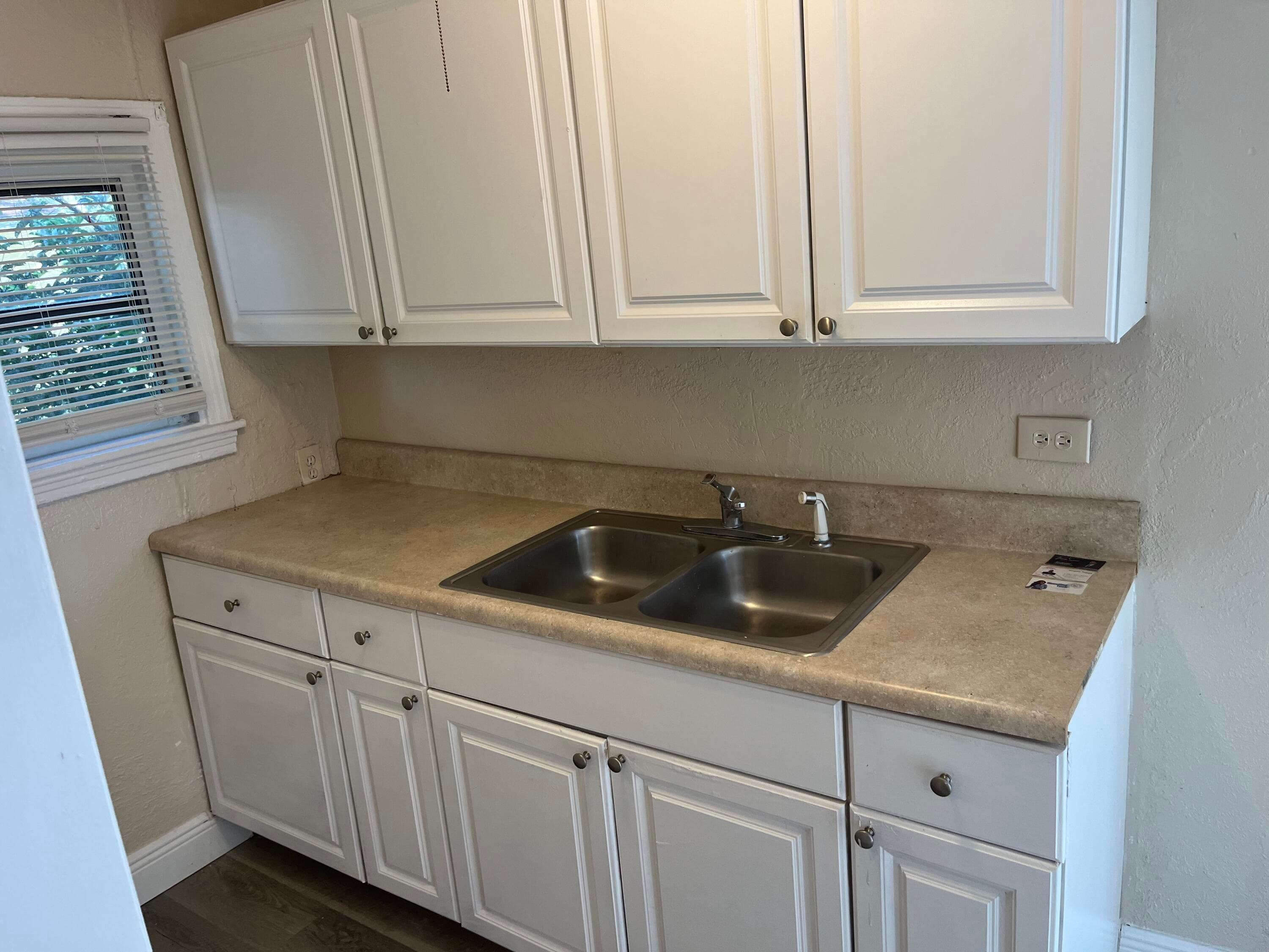 611 N Broadway A, Lantana, FL 33462 — photo 5 of 7