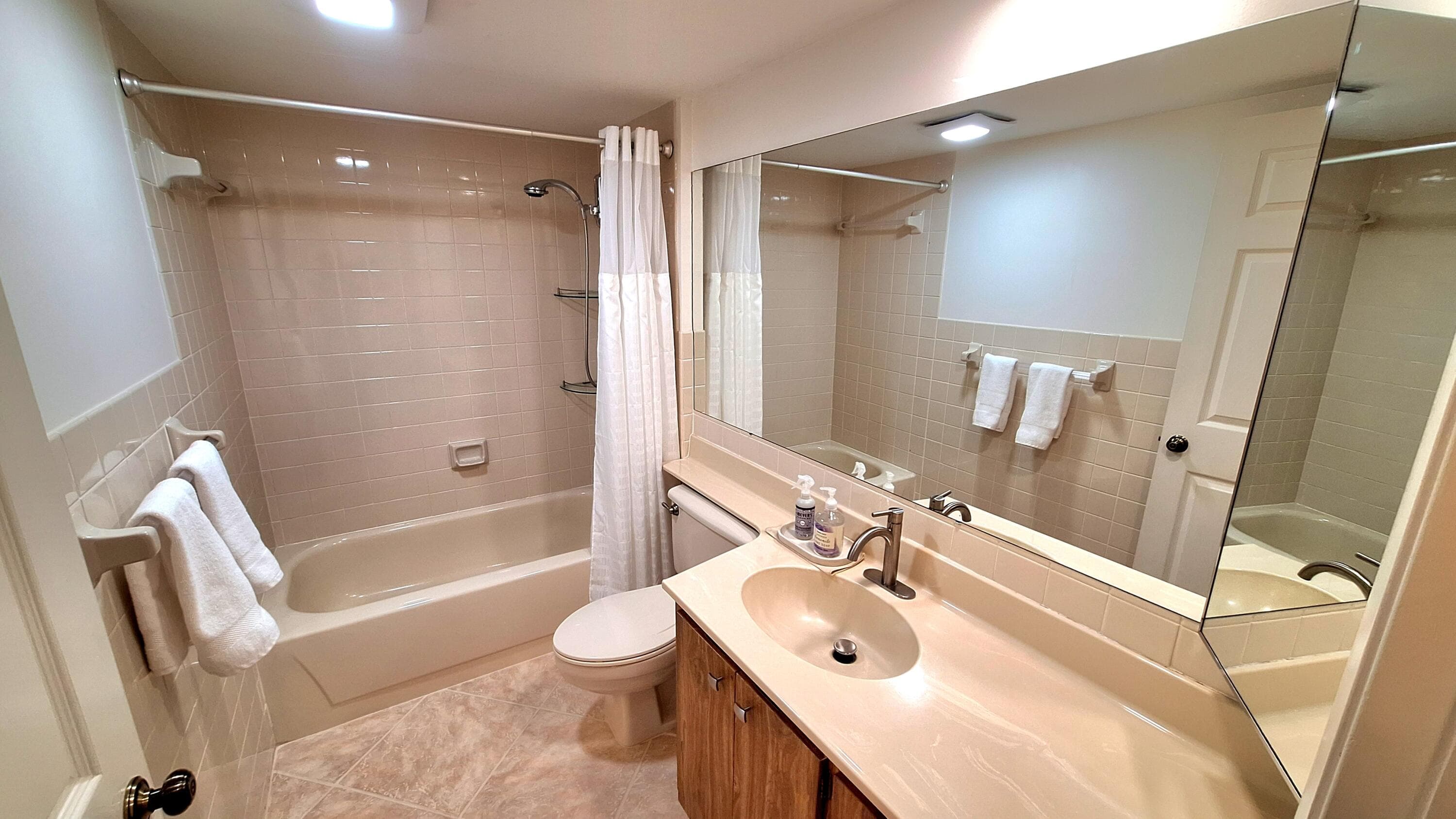 1719 Whitehall Drive 103, Davie, FL 33324 — photo 27 of 48