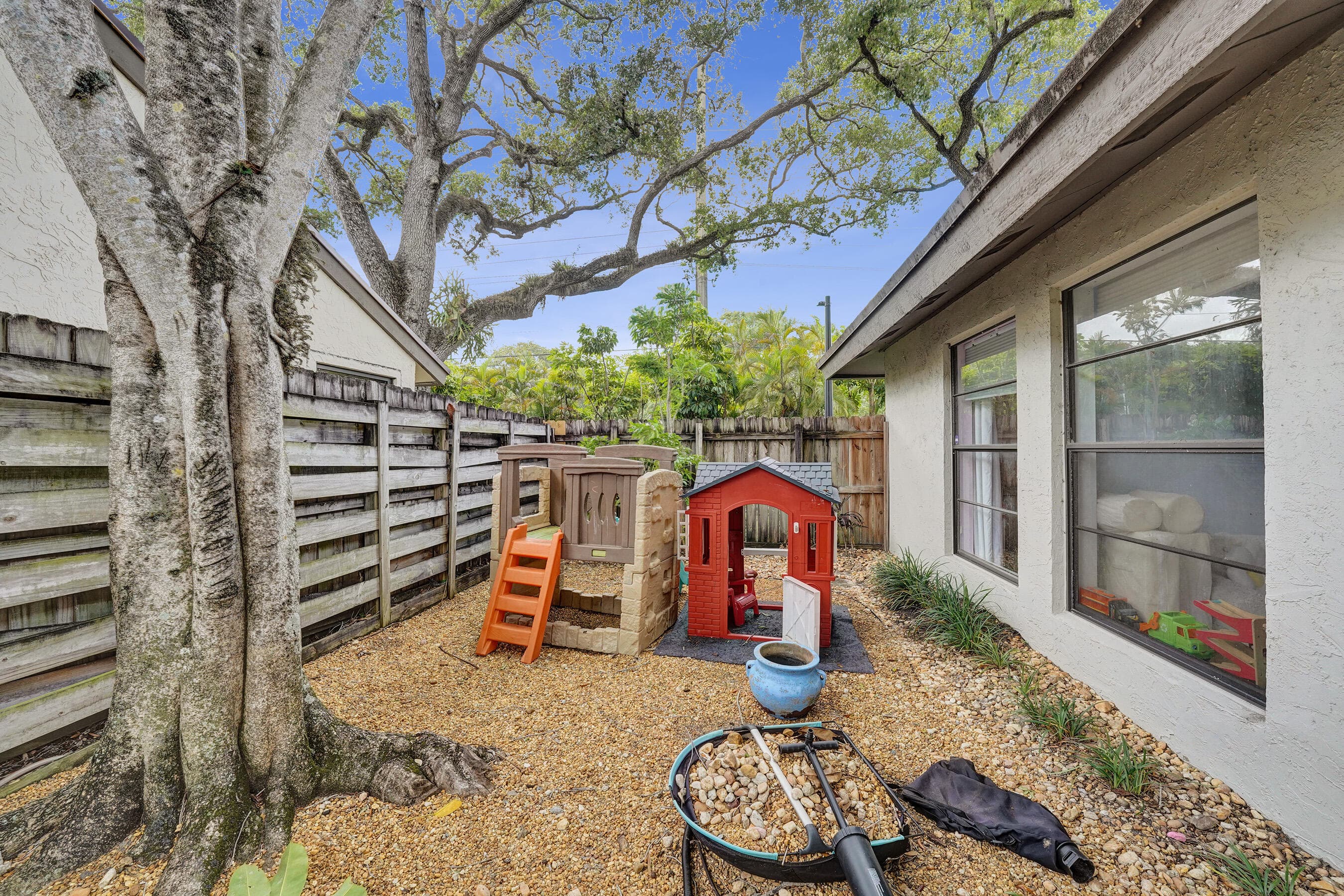 4108 N 49th Avenue 4108, Hollywood, FL 33021 — photo 57 of 60