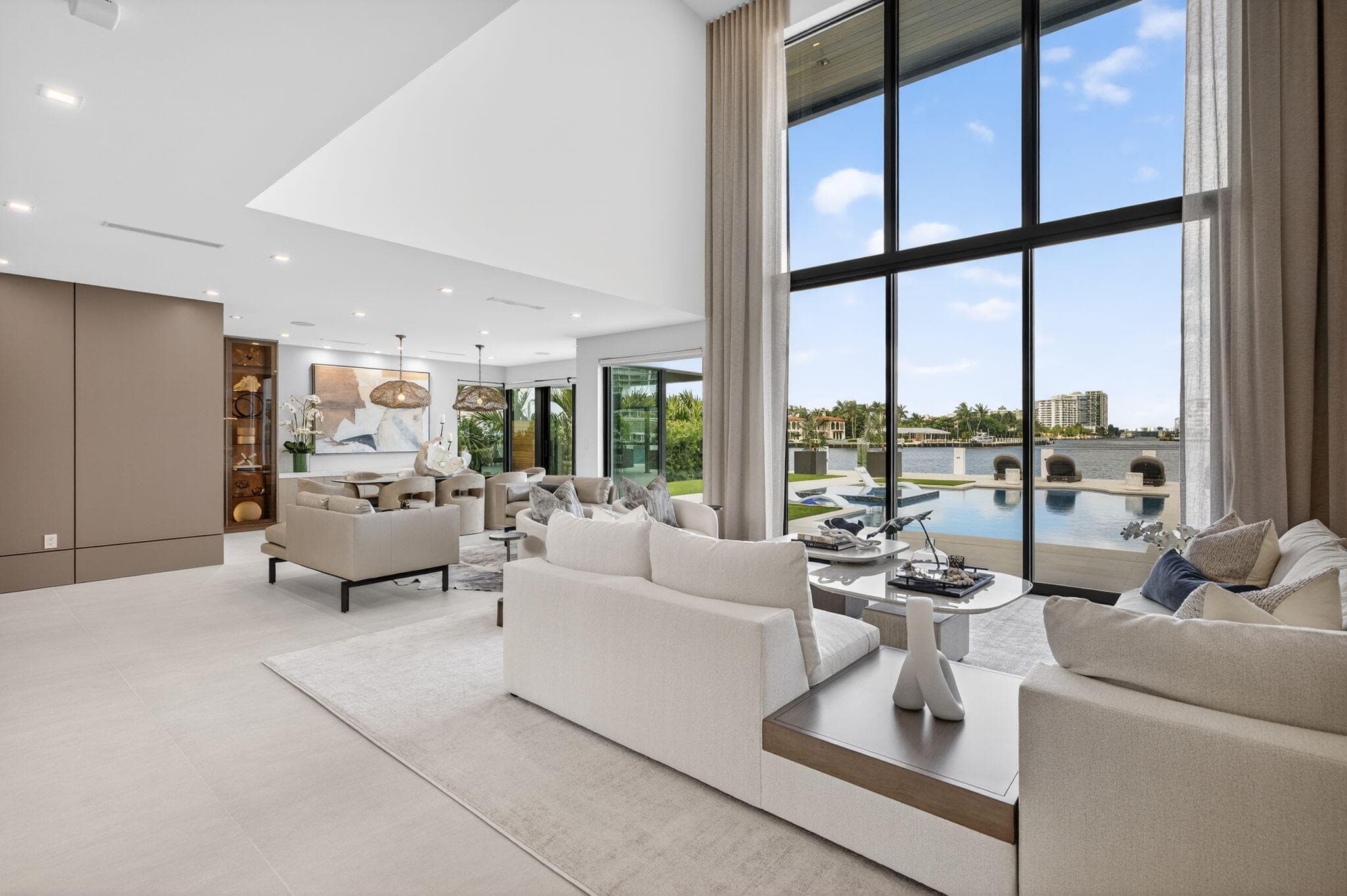 2533 Aqua Vista Boulevard, Fort Lauderdale, FL 33301 — photo 13 of 87