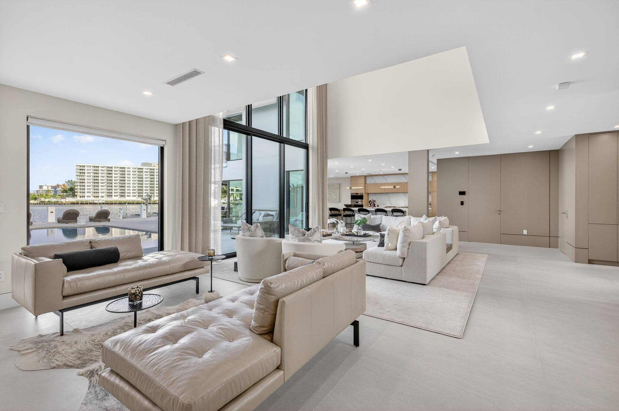2533 Aqua Vista Boulevard, Fort Lauderdale, FL 33301 — photo 15 of 87