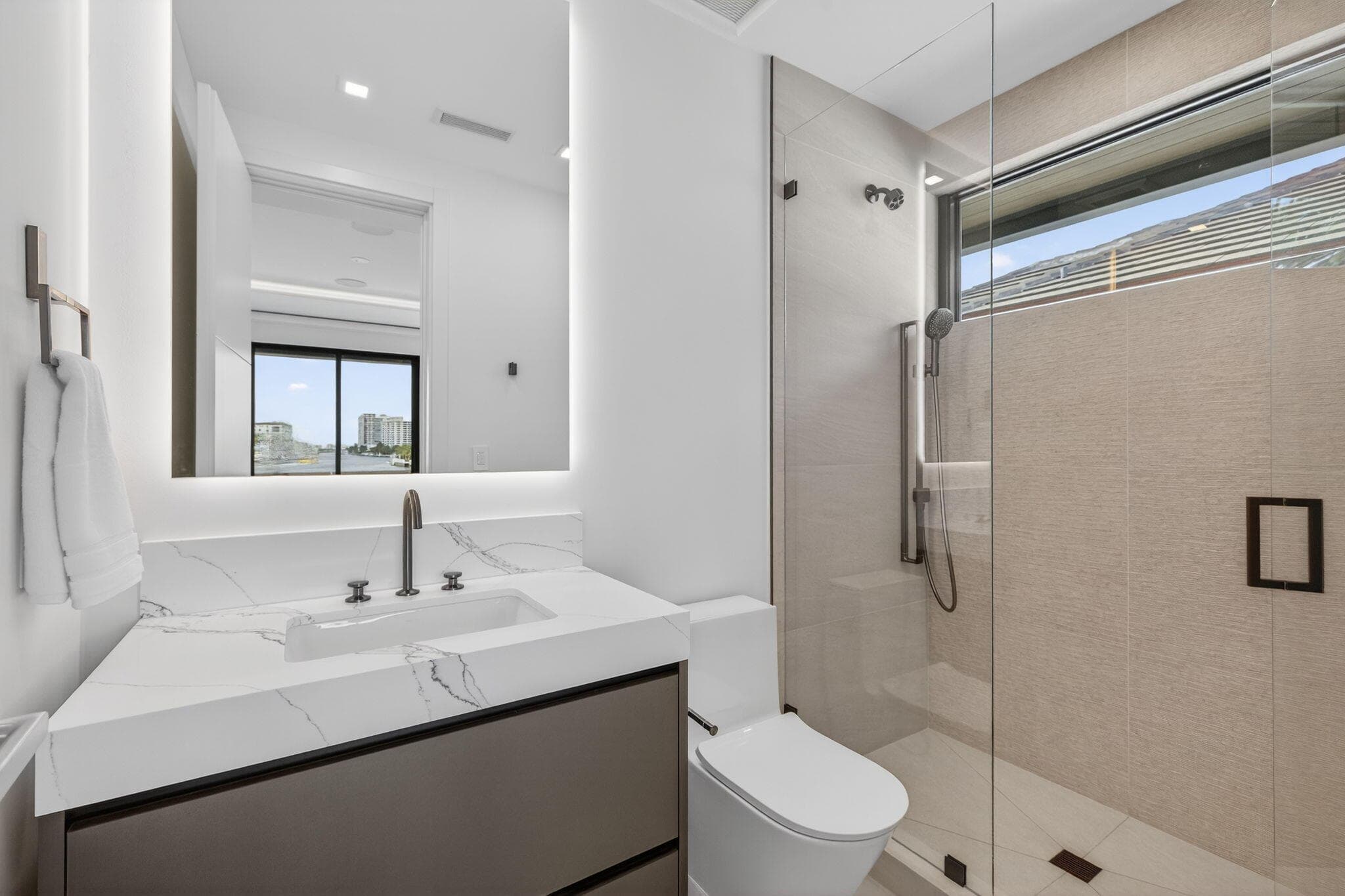 2533 Aqua Vista Boulevard, Fort Lauderdale, FL 33301 — photo 45 of 87