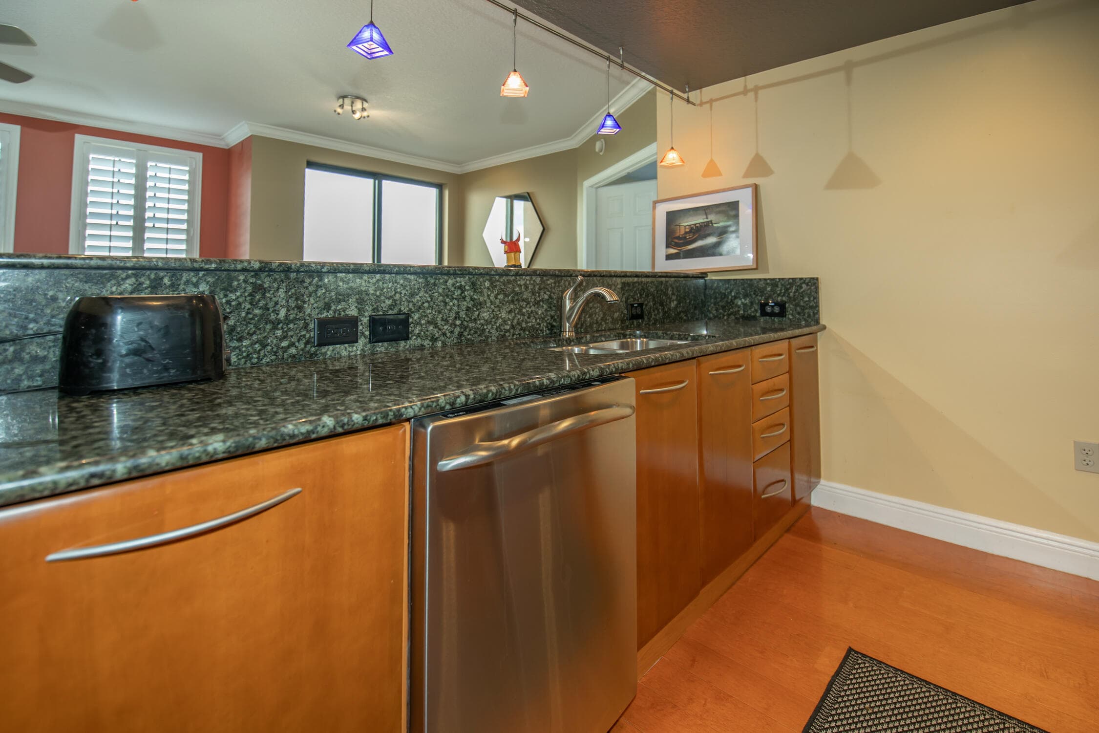511 Lucerne Avenue 401, Lake Worth Beach, FL 33460 — photo 9 of 55
