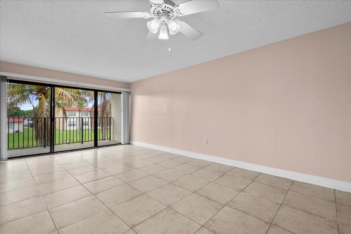 1524 Lake Crystal Drive F, Royal Palm Beach, FL 33411 — photo 6 of 20