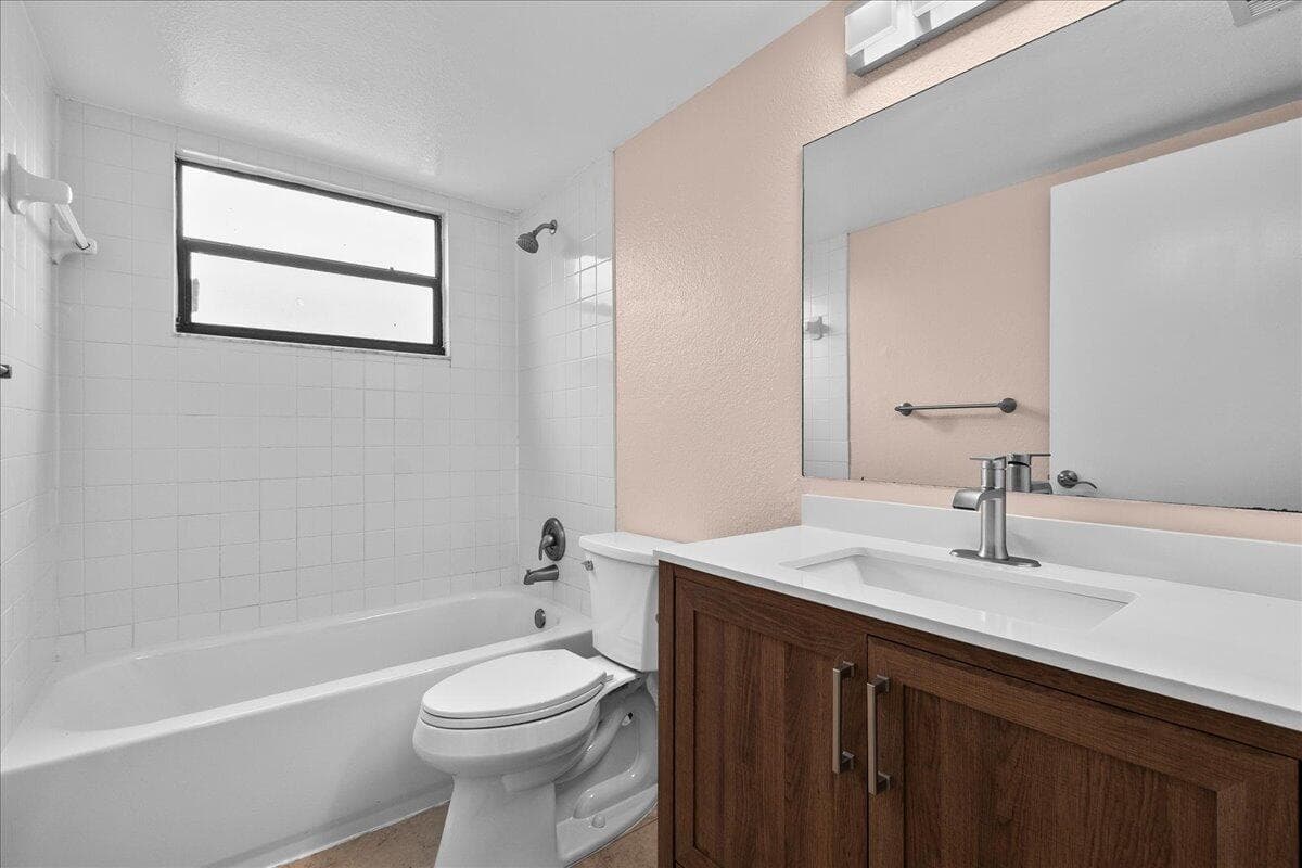 1524 Lake Crystal Drive F, Royal Palm Beach, FL 33411 — photo 14 of 20