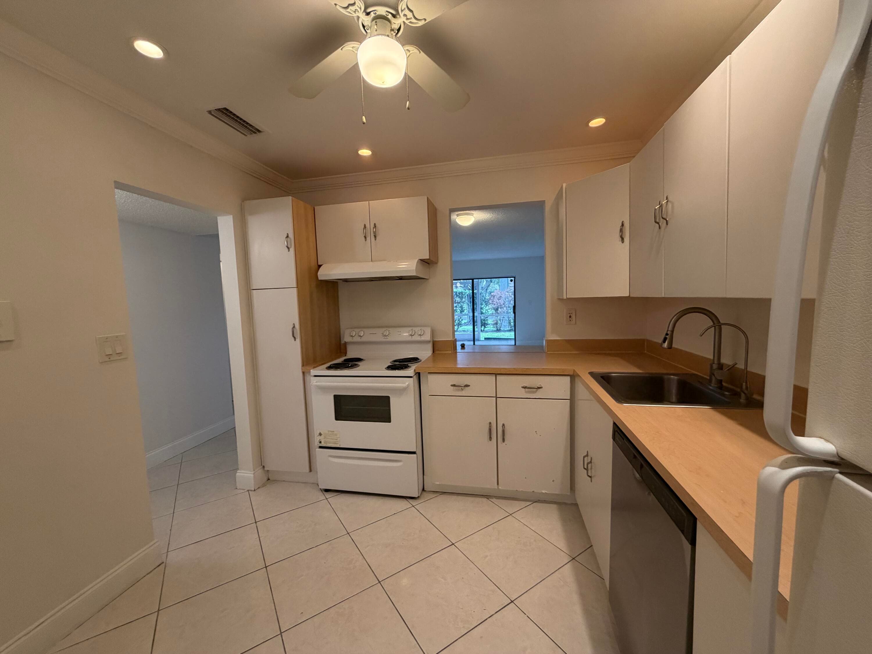 8141 SW 24th Court 106, Davie, FL 33324 — photo 1 of 13