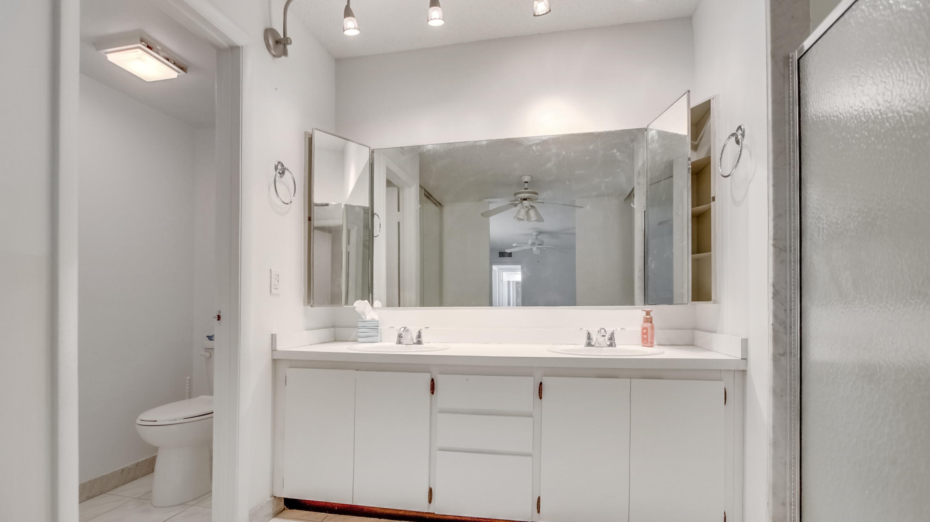 121 1st Lane, Palm Beach Gardens, FL 33418 — photo 9 of 47